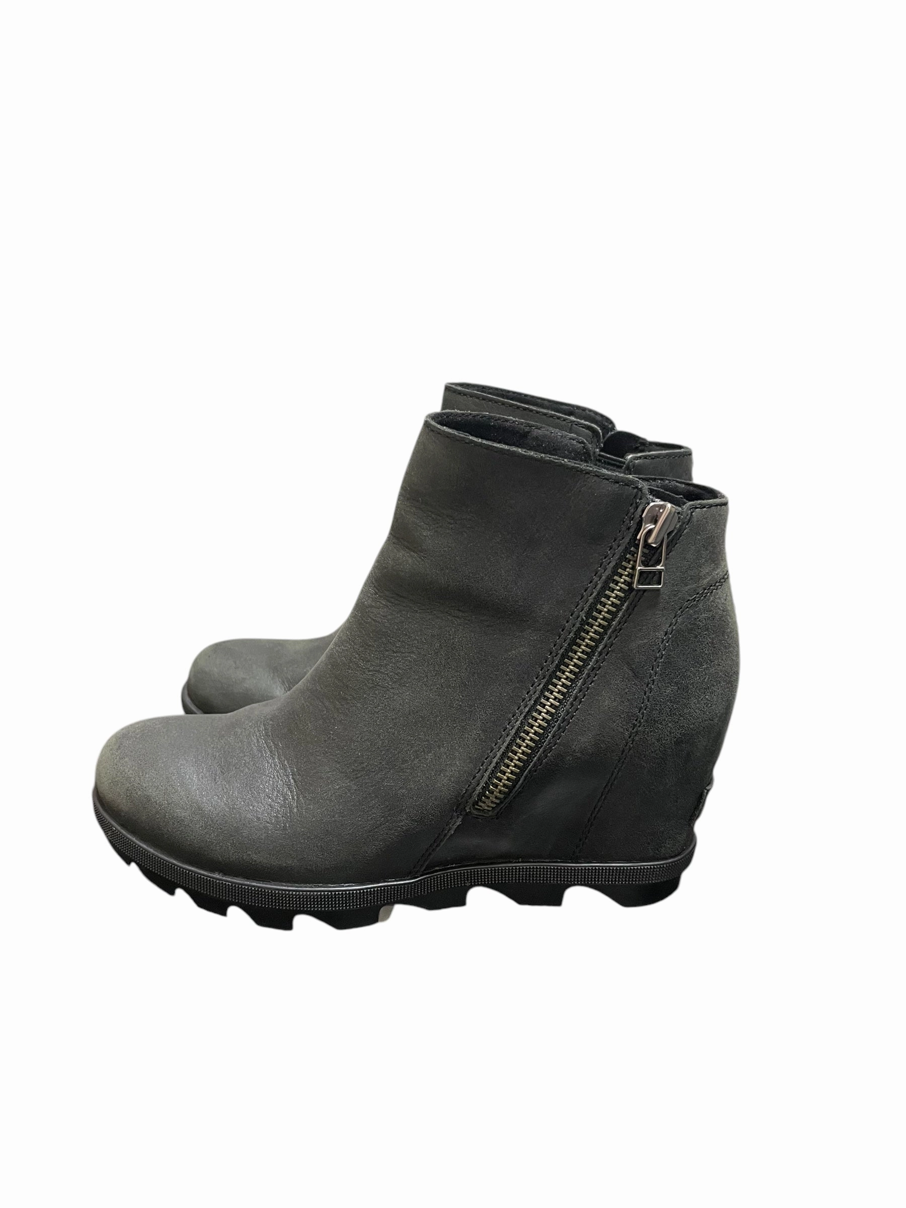 Boots Ankle Heels By Sorel In Black, Size: 8 midsole Outdoor Hiking
