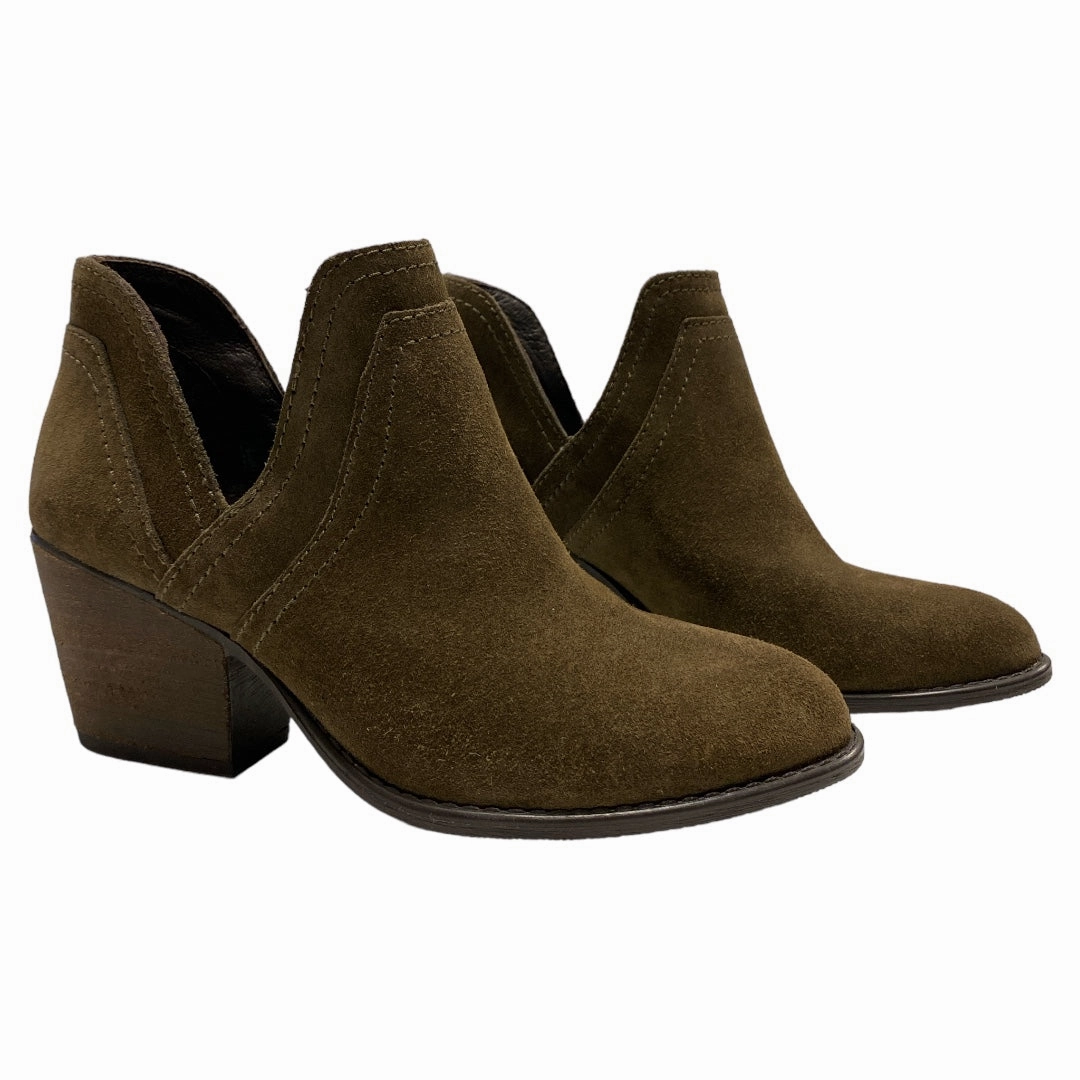 Breathable River Crossing Minimal Color Boots Ankle Heels By Steve Madden  Size: 7.5