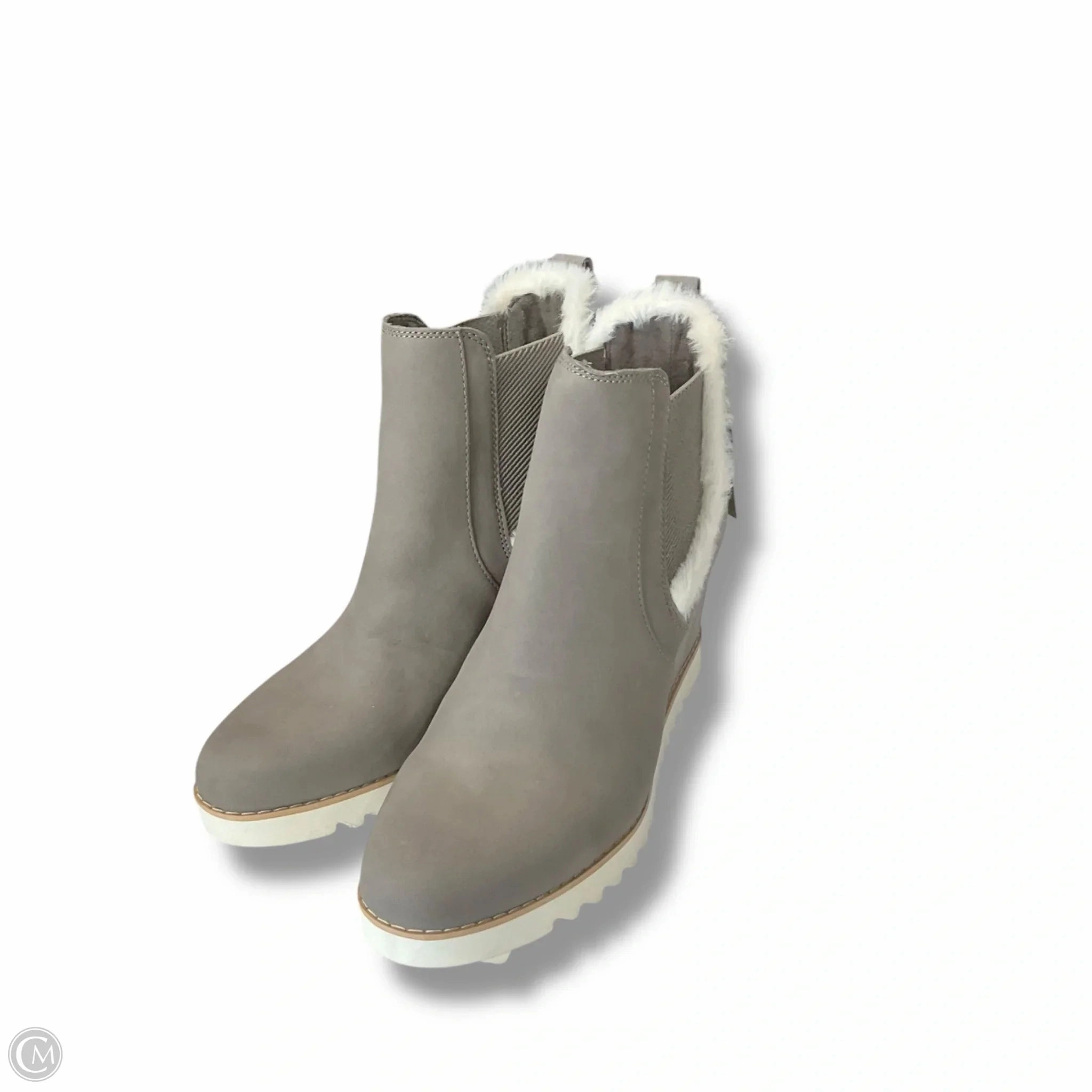 Casual Outfit Rugged Built Mountain Climber Boots Ankle Heels By Toms In Grey, Size: 10