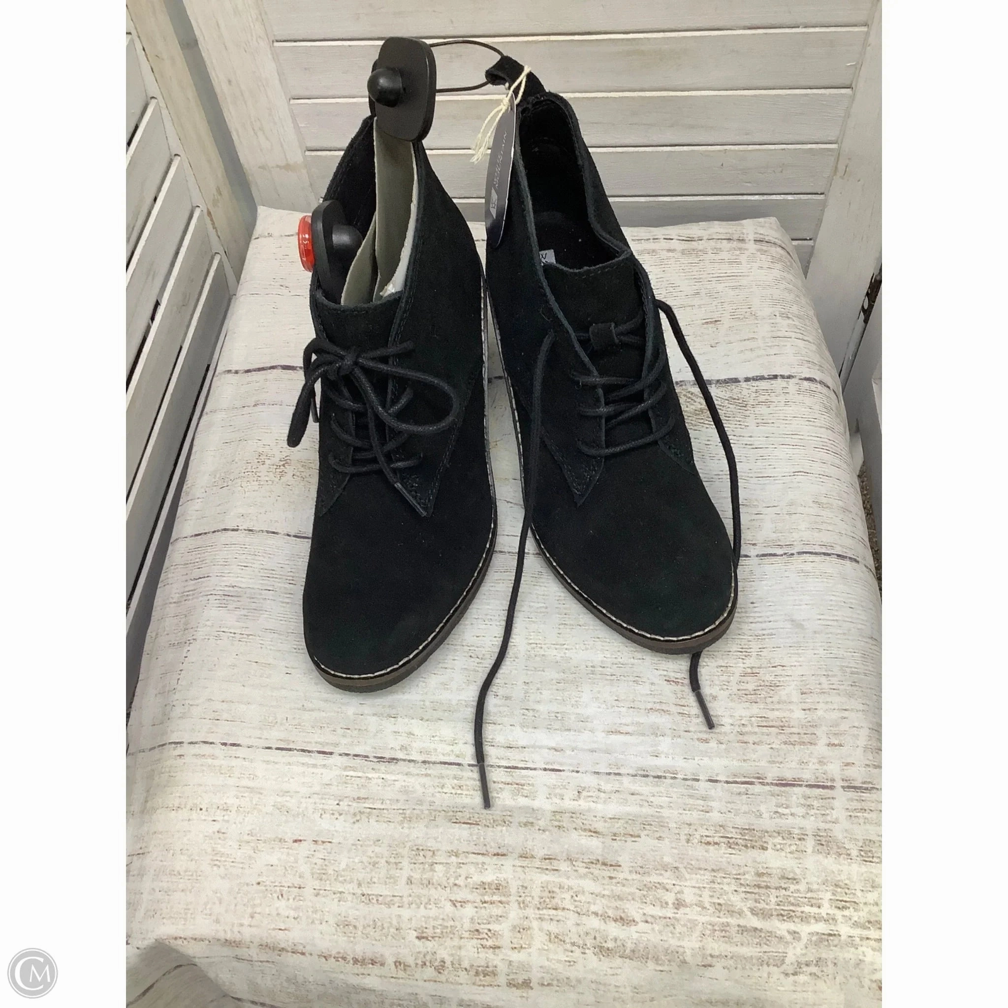 Anti Odor Rainy Day Commuter Boots Ankle Heels By White Mountain In Black, Size: 8.5