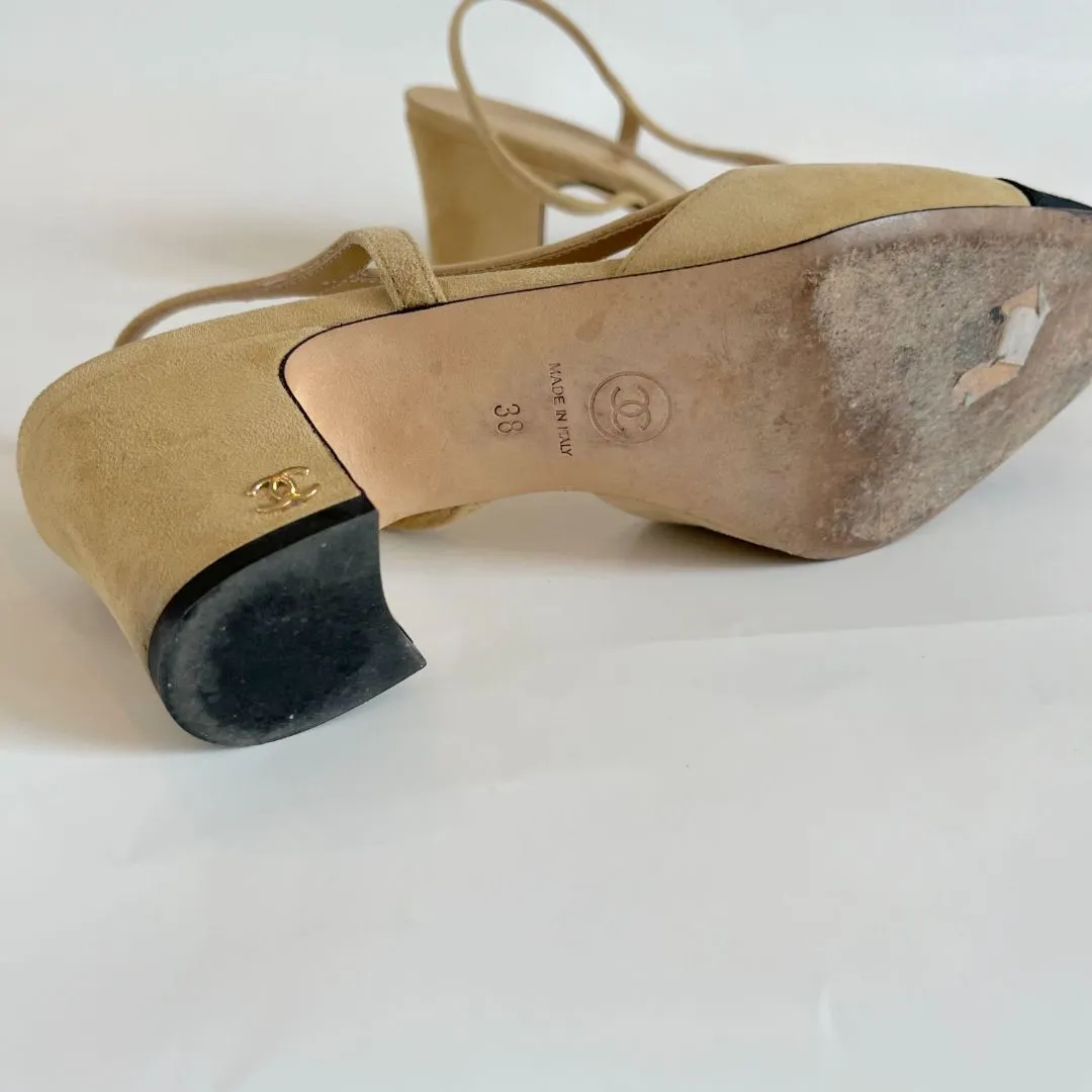 Chanel Beige/Black Leather CC Slingback Pumps Size 38