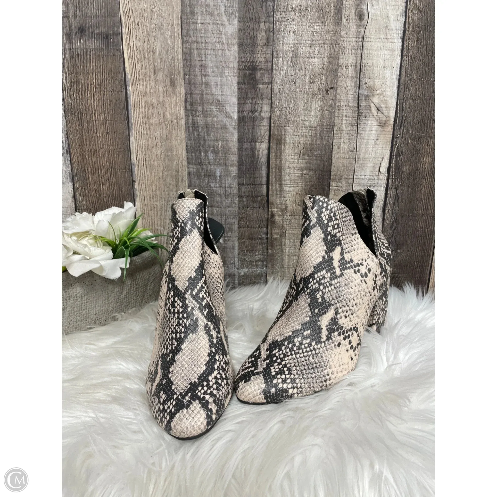 Comfortable Soles Luxury Heeled Boots Shoes Heels Block By Massini In Animal Print, Size: 7
