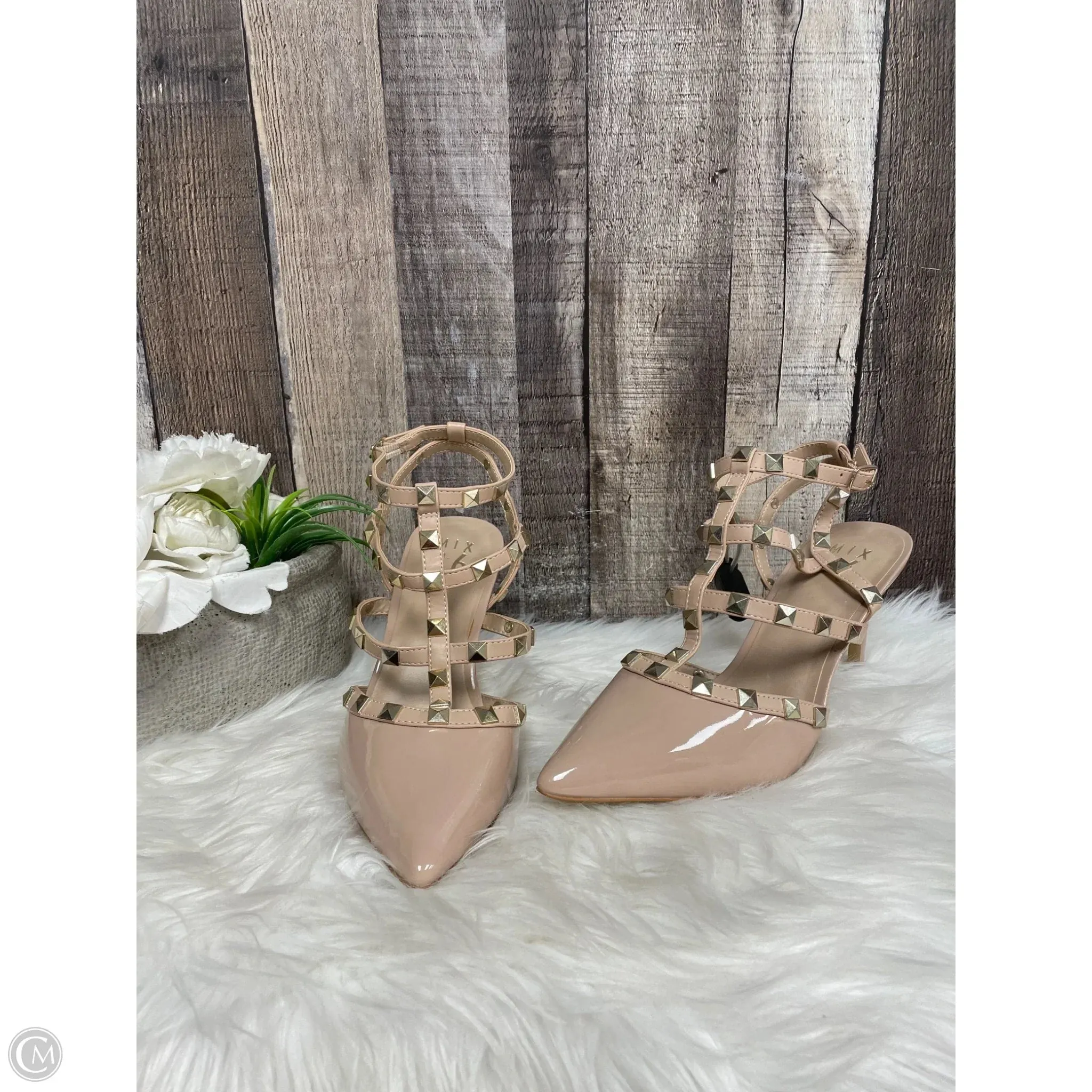 Glamorous Shoes Shoes Heels Stiletto By Mix No 6 In Beige, Size: 9