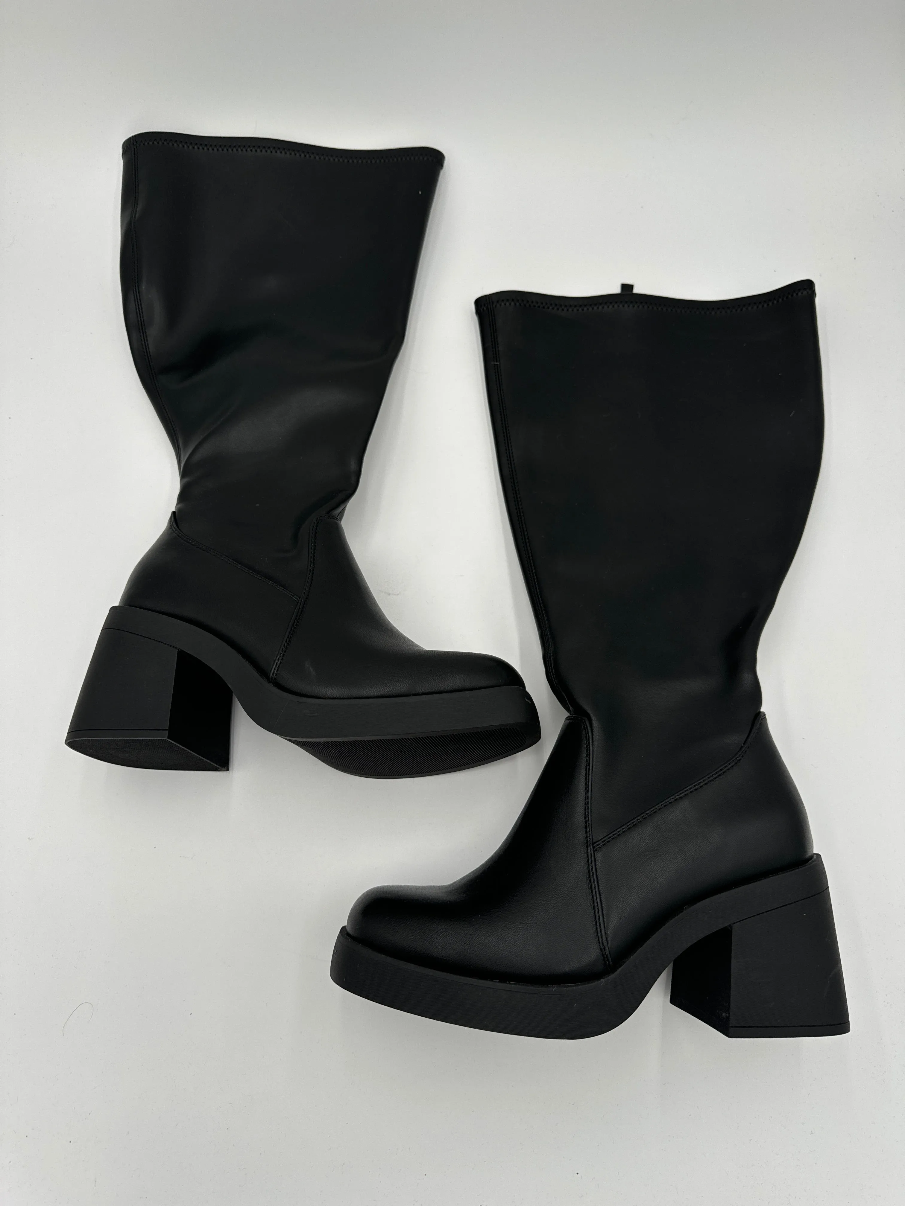 Boots Knee Heels By Torrid In Black, Size: 9 waterproof Comfort Fit