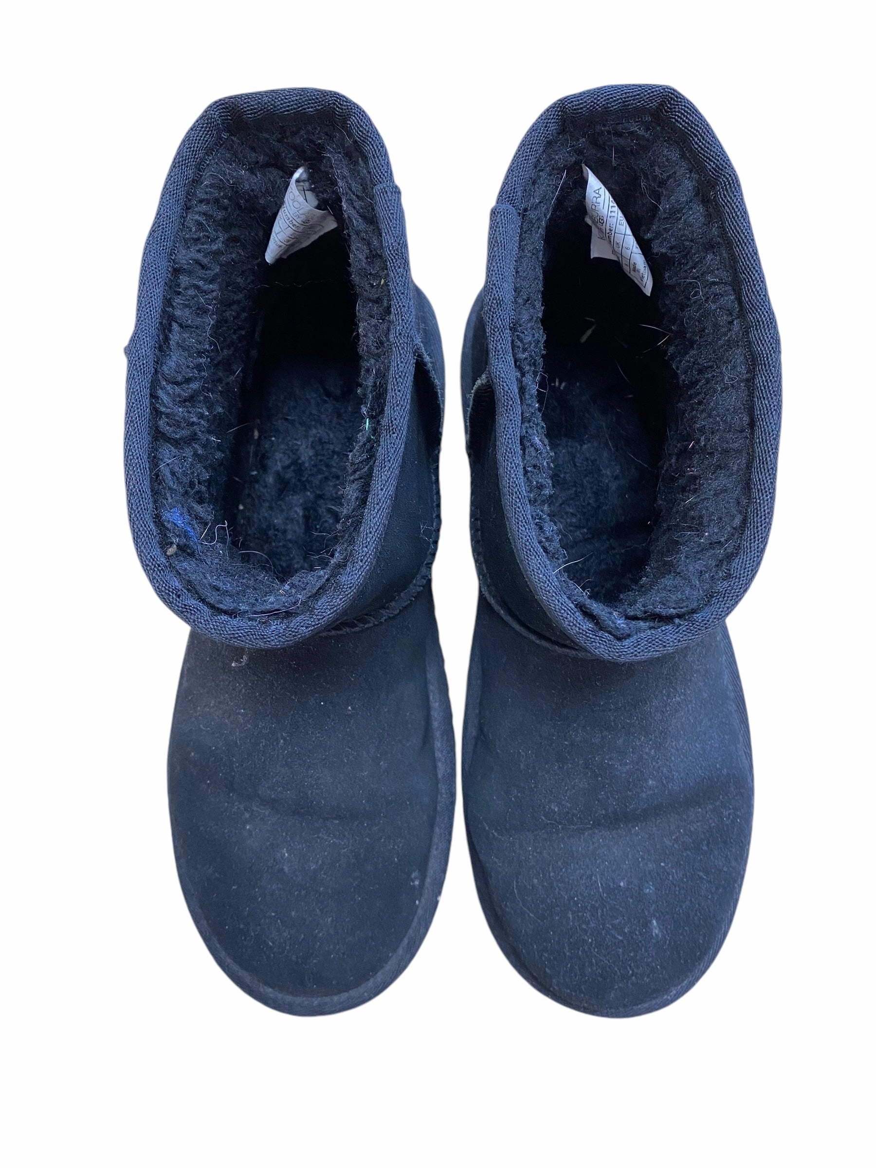 Boots Ankle Flats By Koolaburra By Ugg In Black, Size: 9.5 Easy On Design Social Butterfly