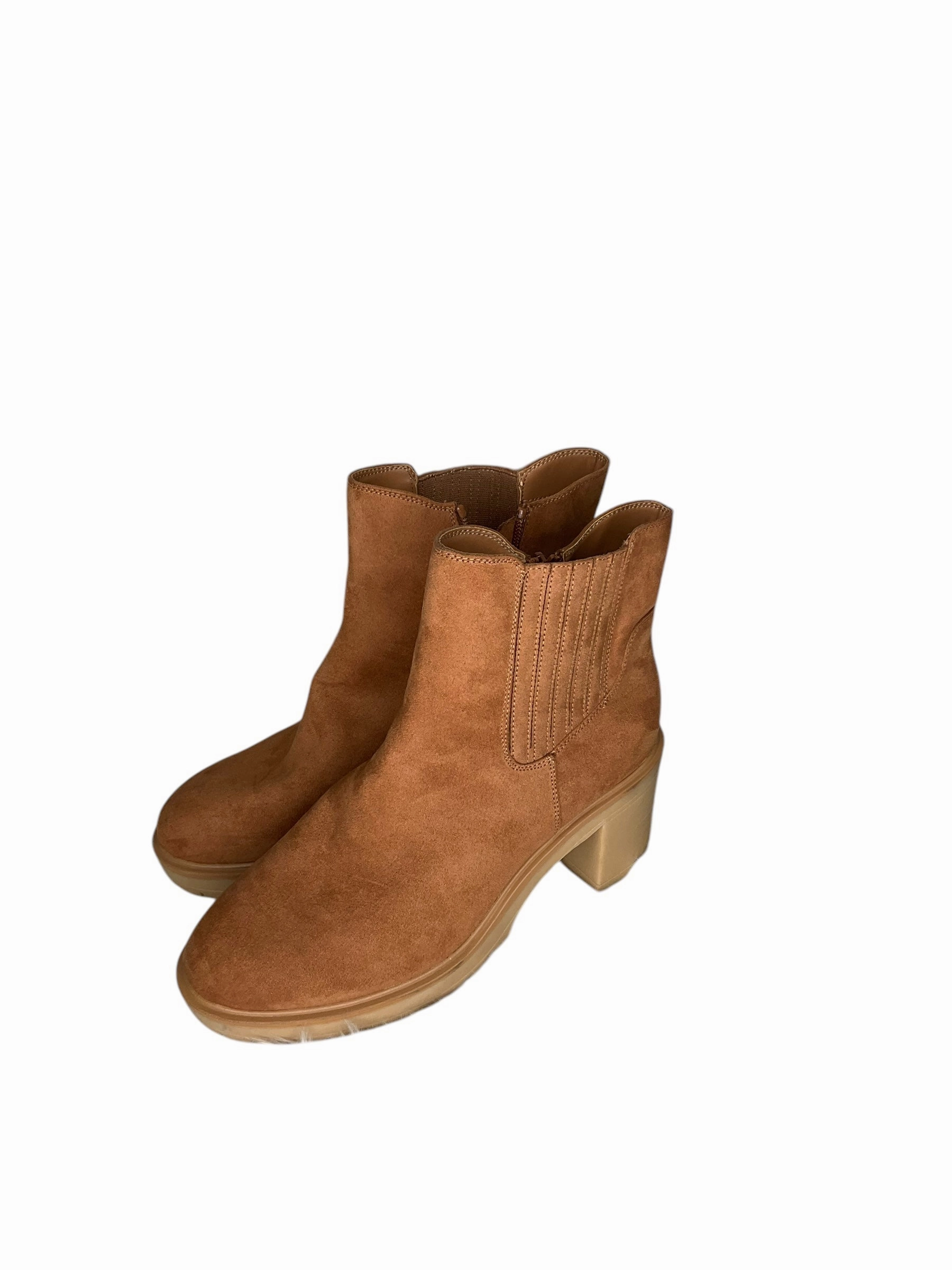 Comfortable to walk Camouflage Pattern Boots Ankle Heels By Universal Thread In Brown, Size: 10