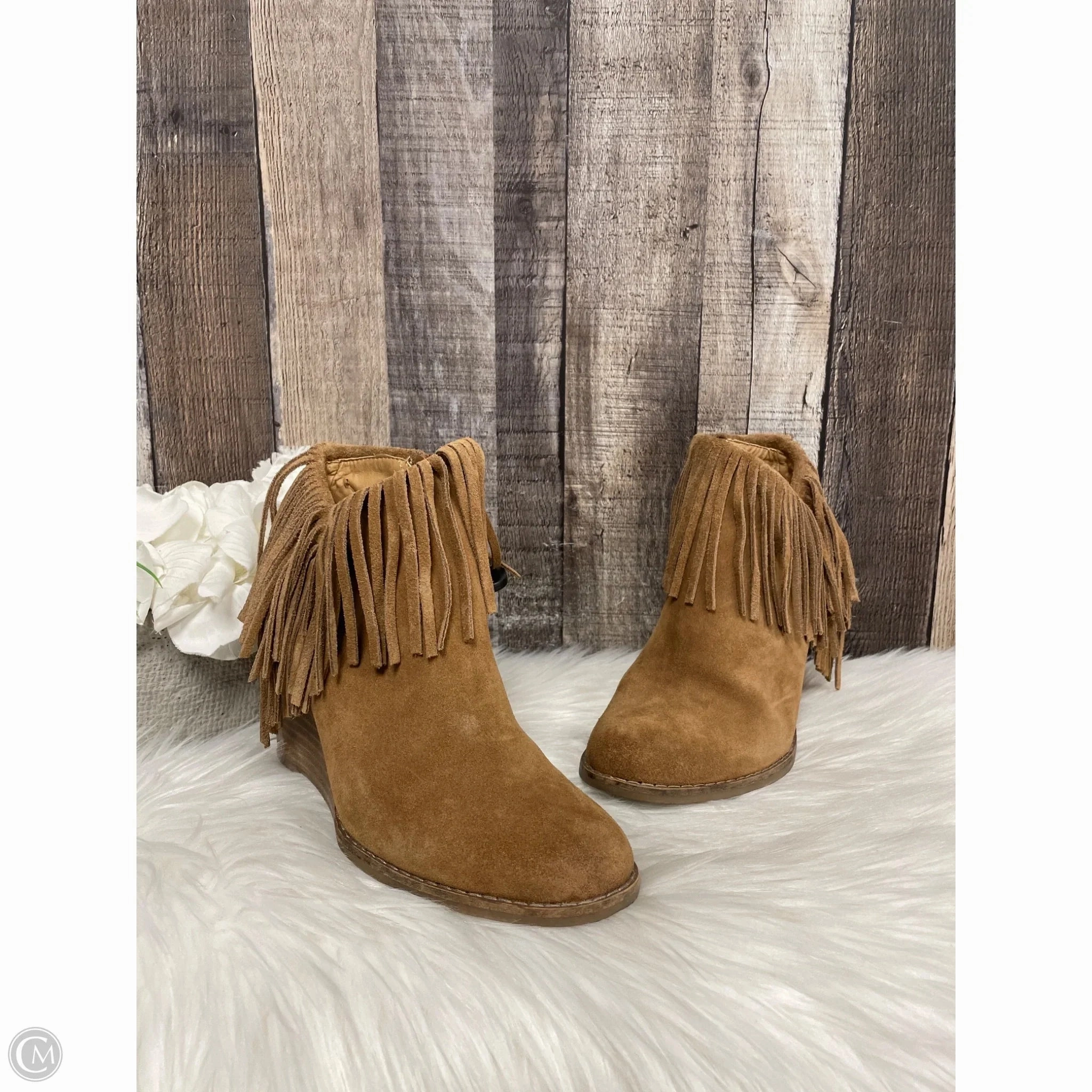 Ergonomic Toe Box Seamless Comfort Winter Walker Boots Ankle Heels By Lucky Brand In Brown, Size: 7.5