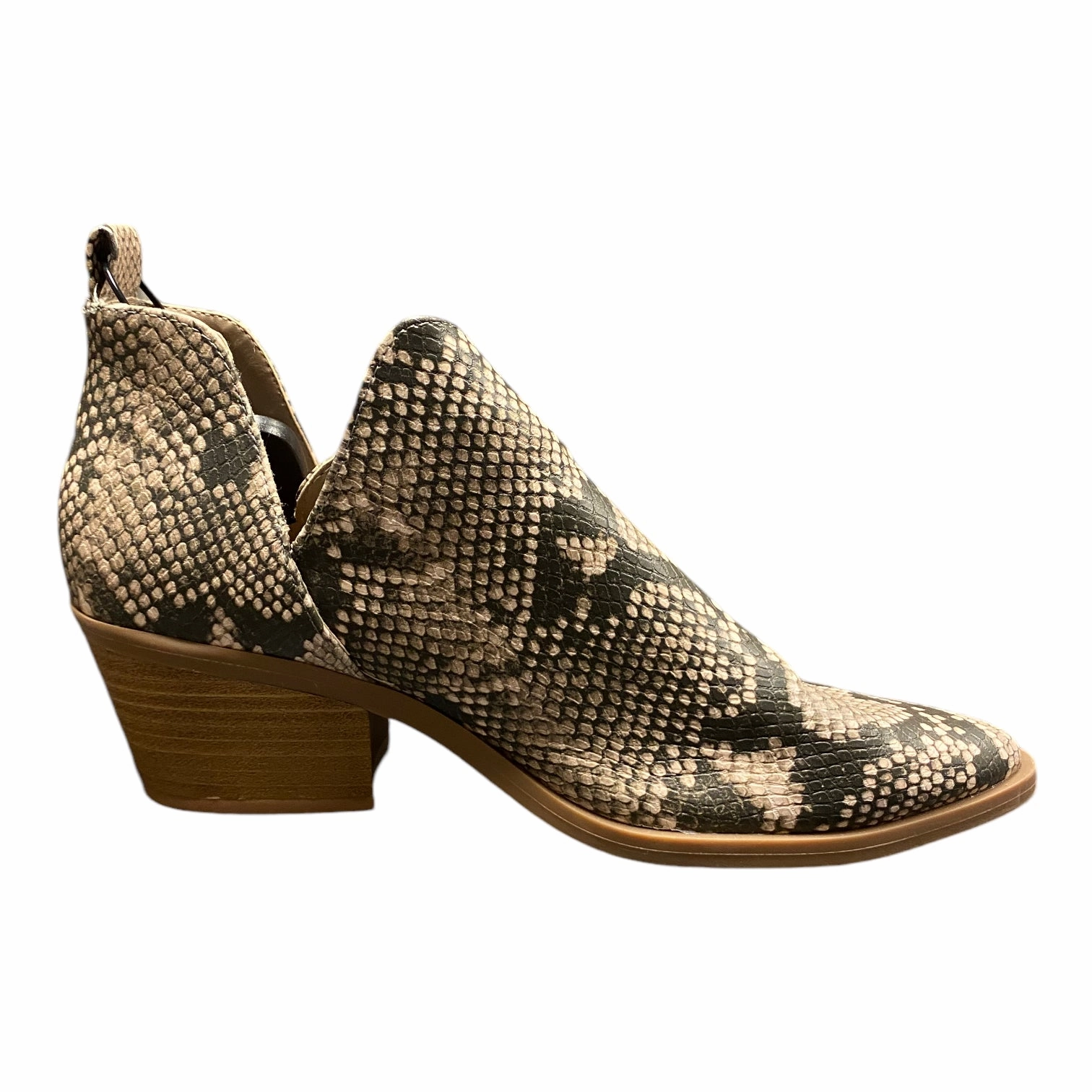 Boots Ankle Heels By Universal Thread In Snakeskin Print, Size: 7.5 Ultimate Style Ski Resort Visitor