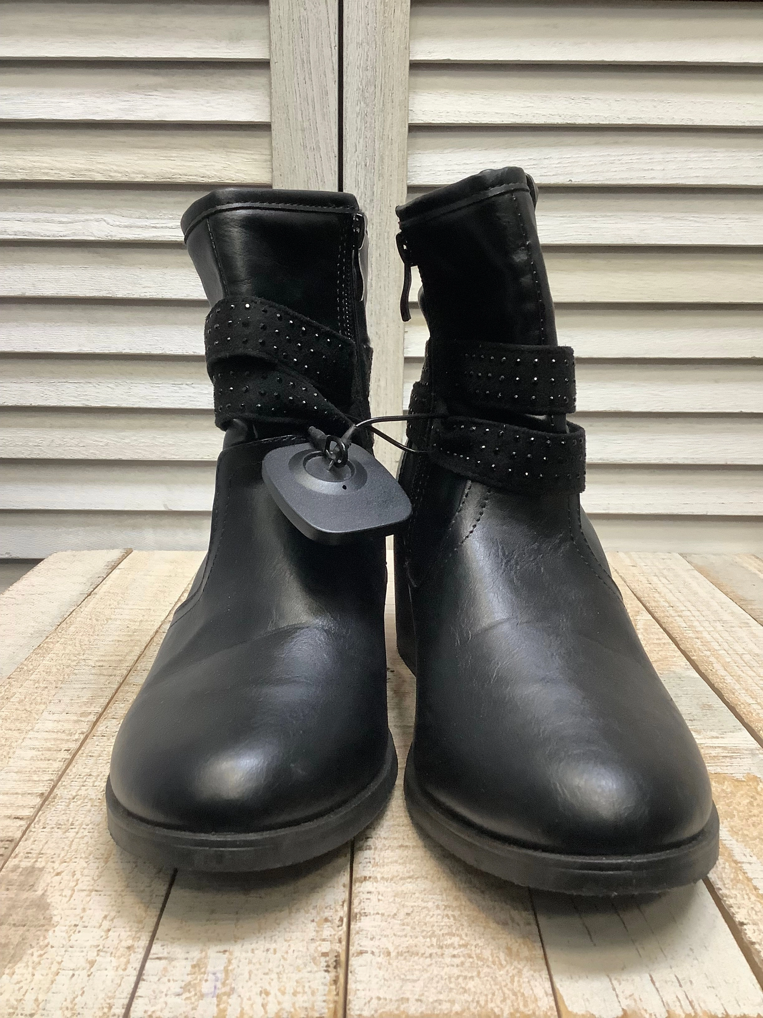 Boots Ankle Heels By Wanted In Black, Size: 7.5 Subtle Lines