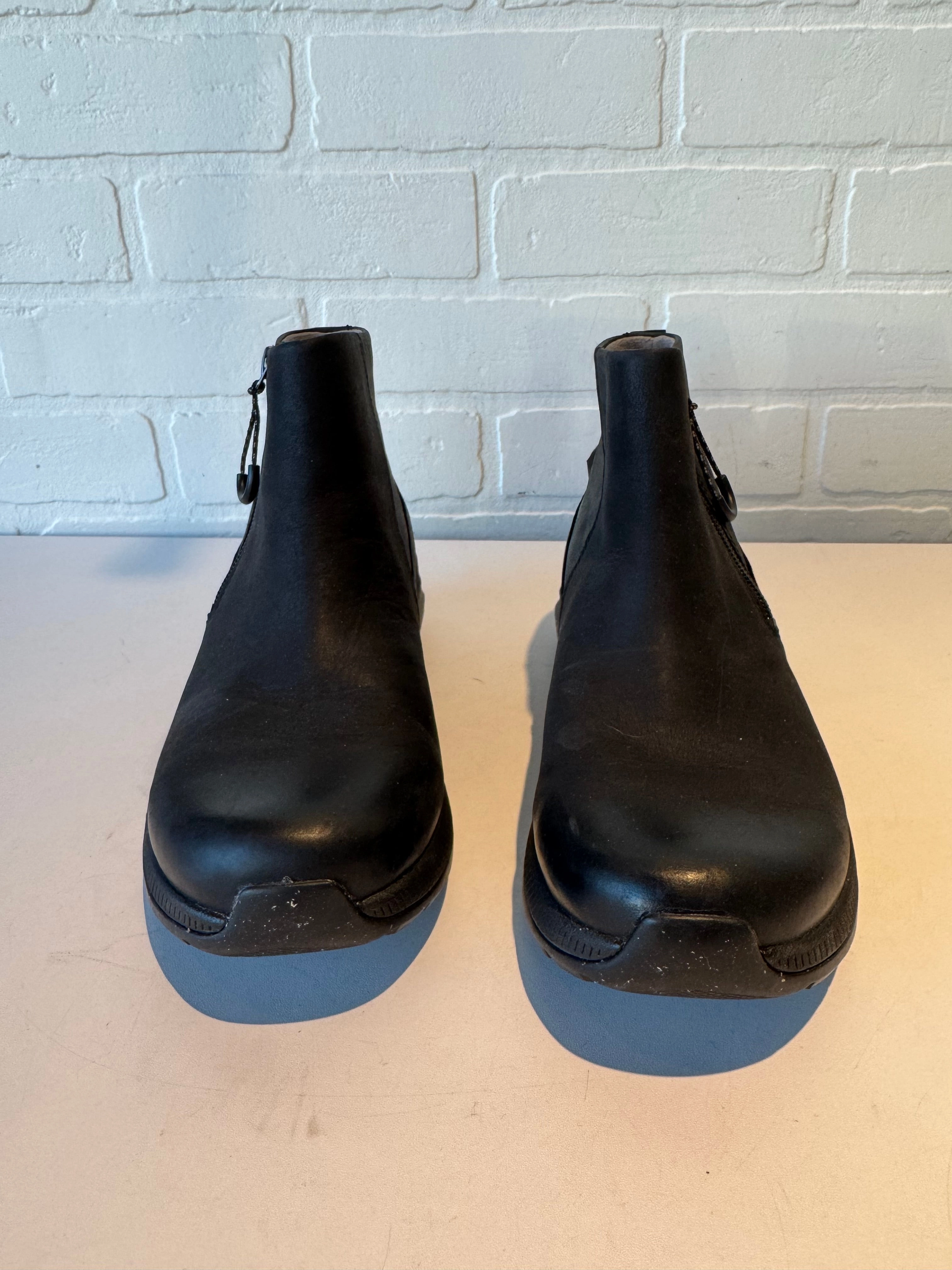 Slip Resistant Boots Ankle Flats By Dansko In Black, Size: 7
