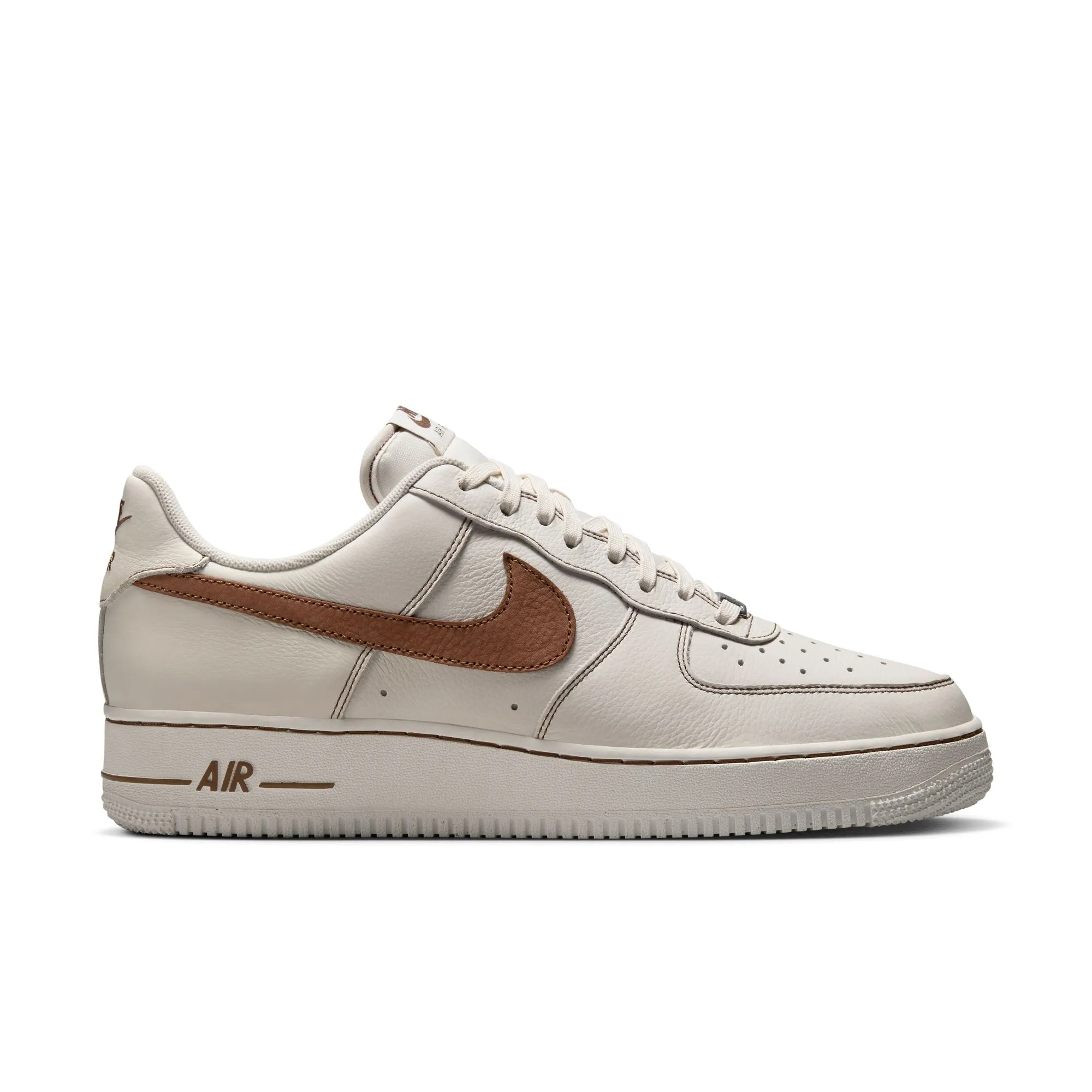 NIKE AIR FORCE 1 '07 LV8 Flexible Groove Tech LaceUp