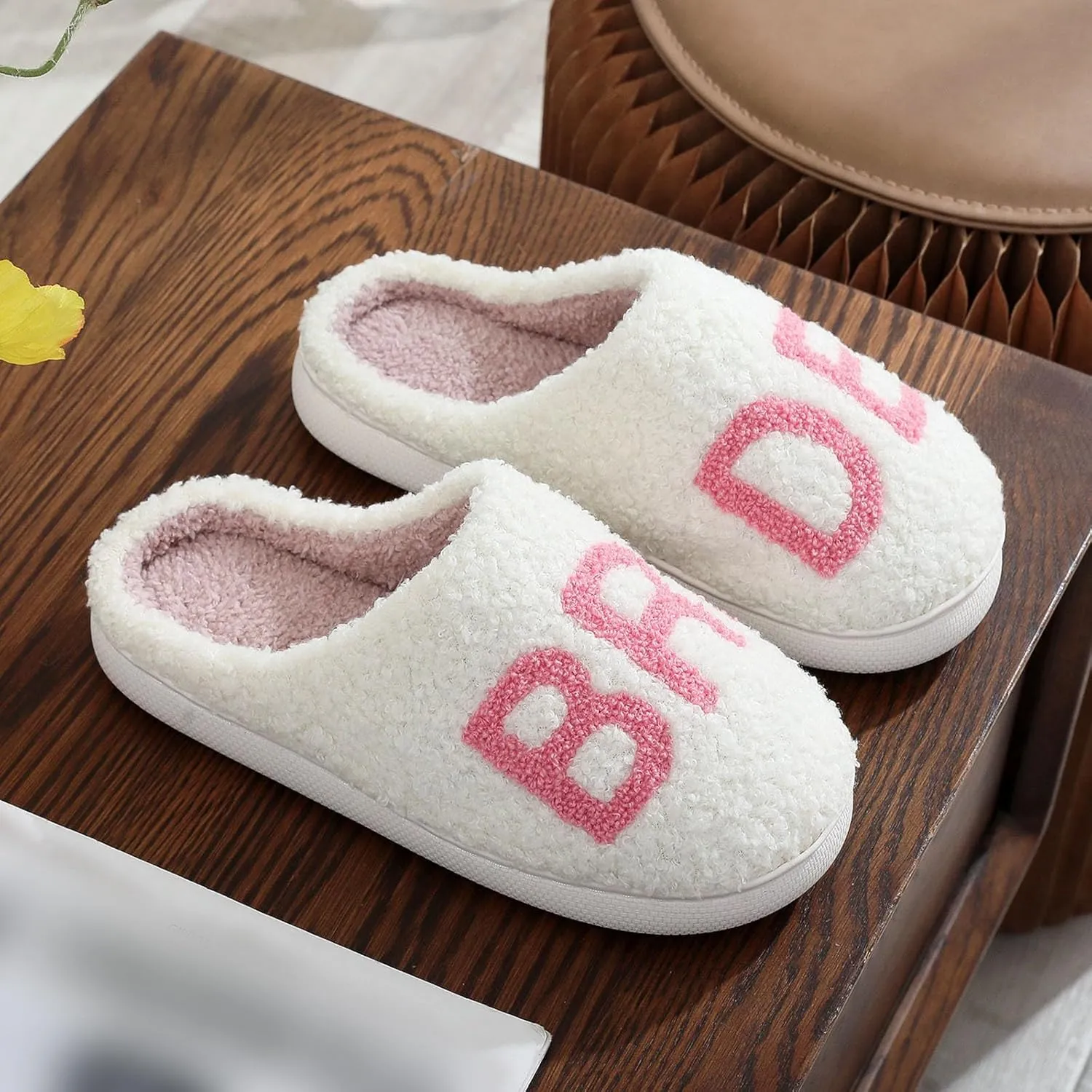 Cute Womens Slippers Memory Foam Cartoon Animal Slippers Winter Warm Fuzzy House Shoes Cozy Fashion Indoor Slippers
