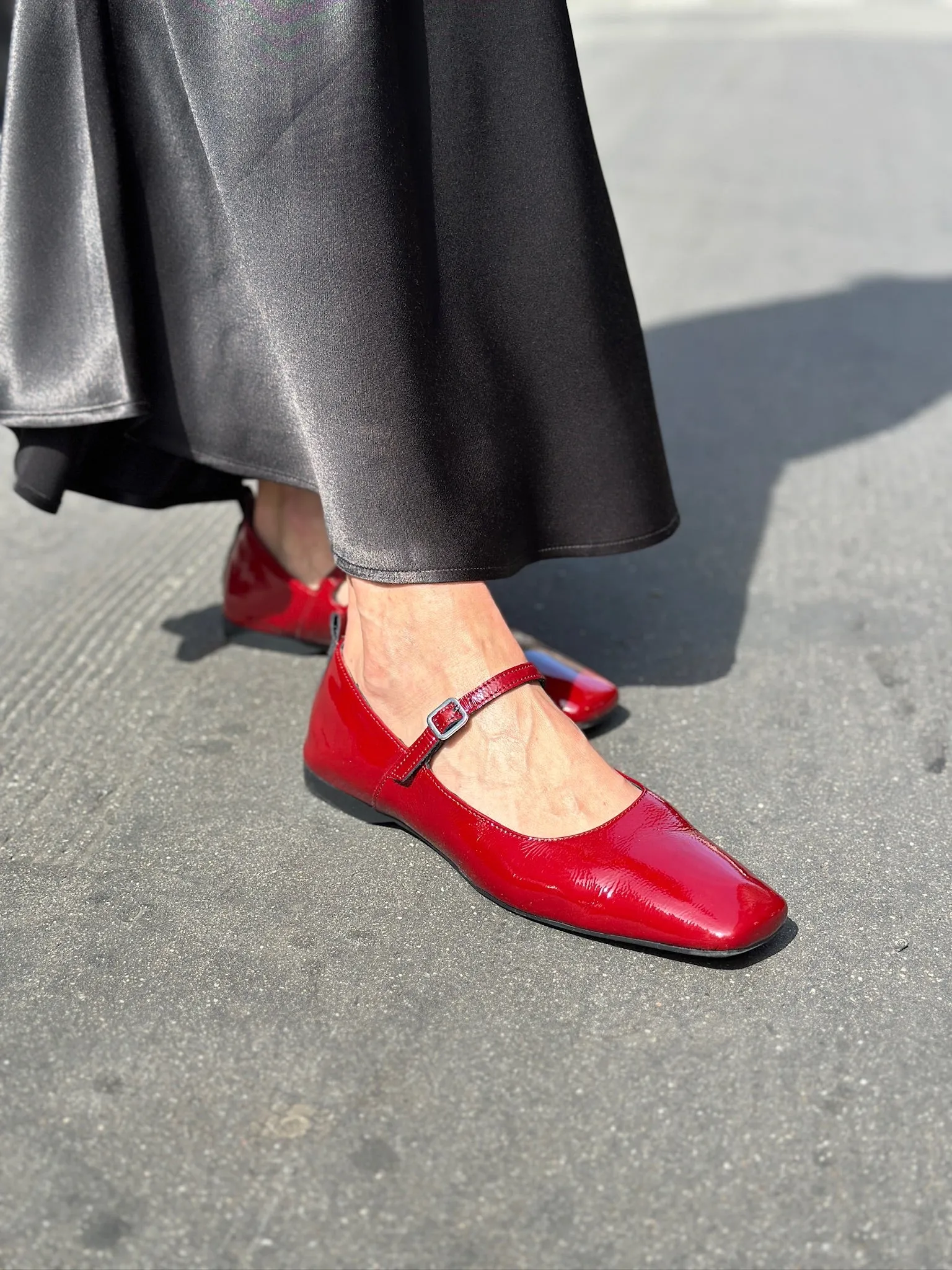 DELIA BRIDE | DARK RED
