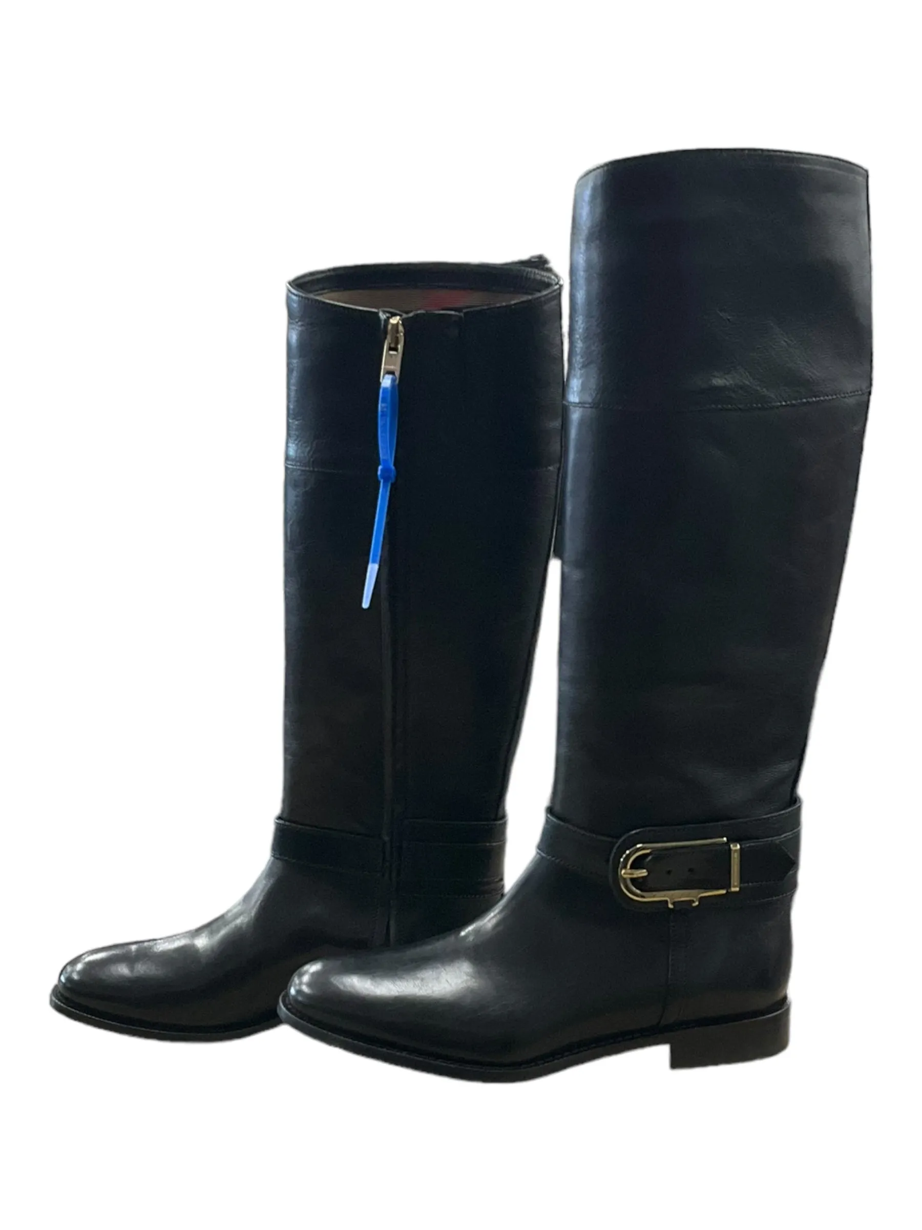 Boots Knee Flats By Burberry  Size: 6.5 Cold-Weather Fashion Statement