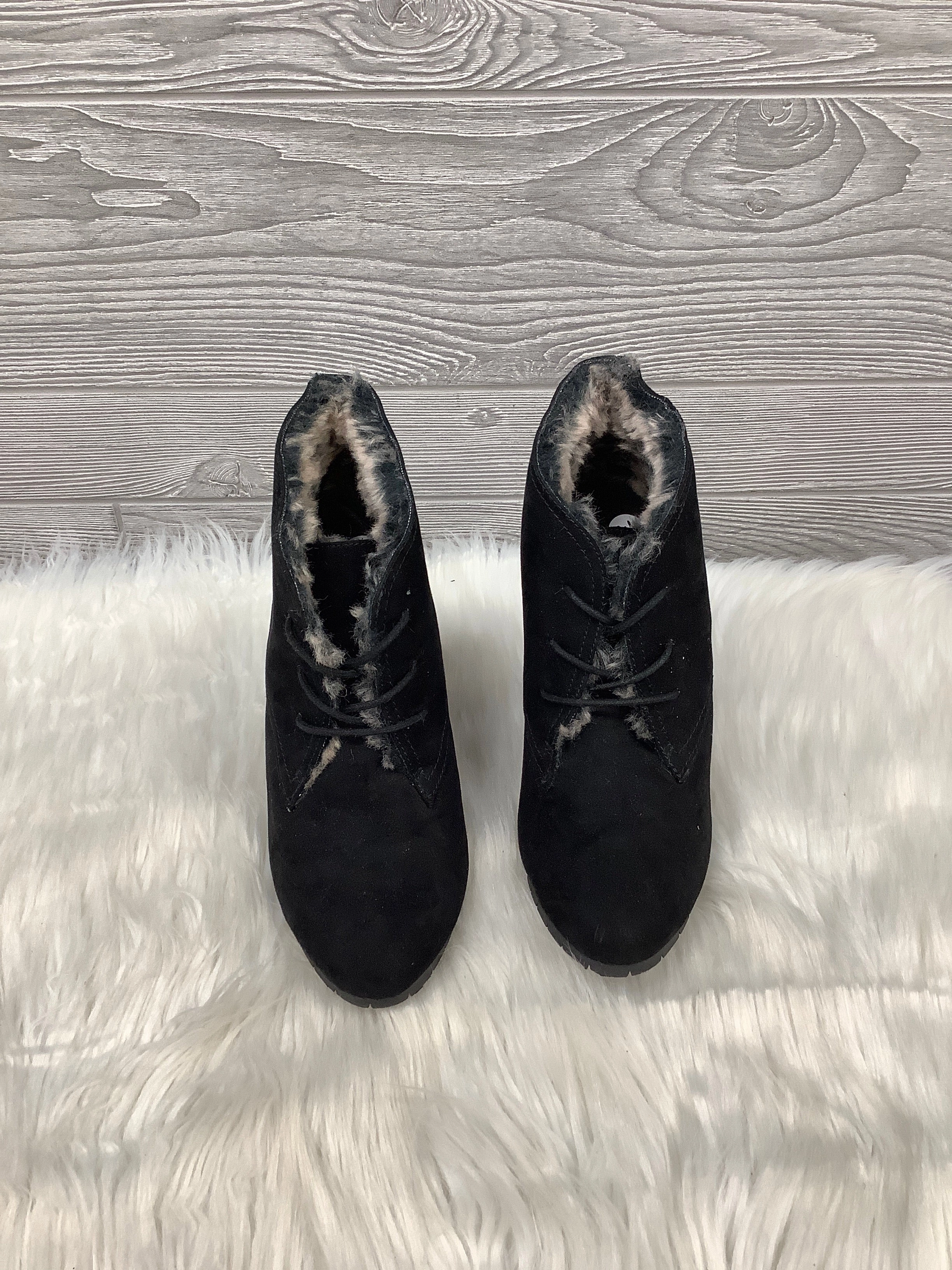 Boots Ankle Heels By Clothes Mentor In Black, Size: 9.5 Flexible Midsole Construction All Weather Urban Commute