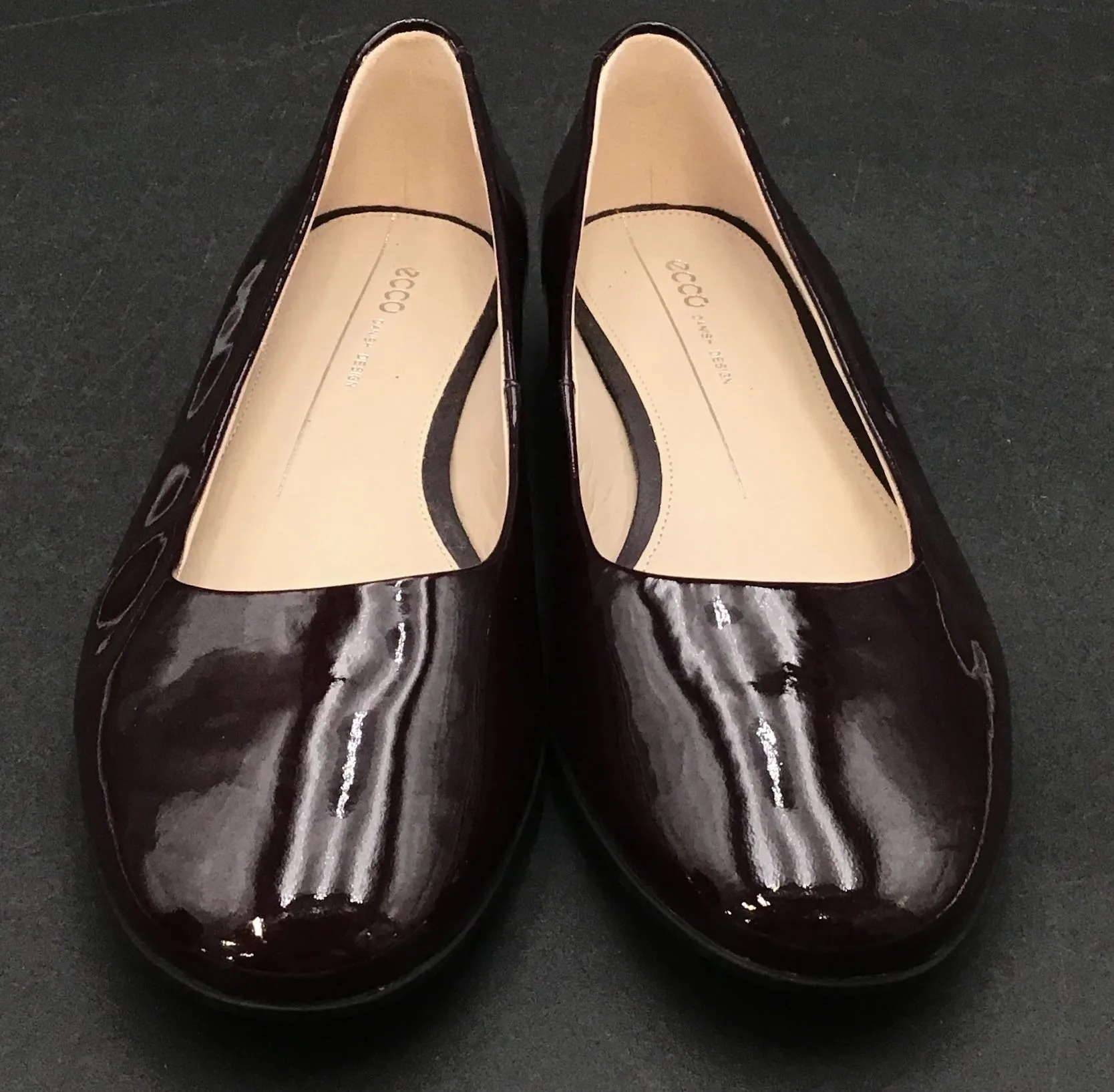 ECCO Women's Maroon Round Toe Slip-On Ballet Flats - Size 39