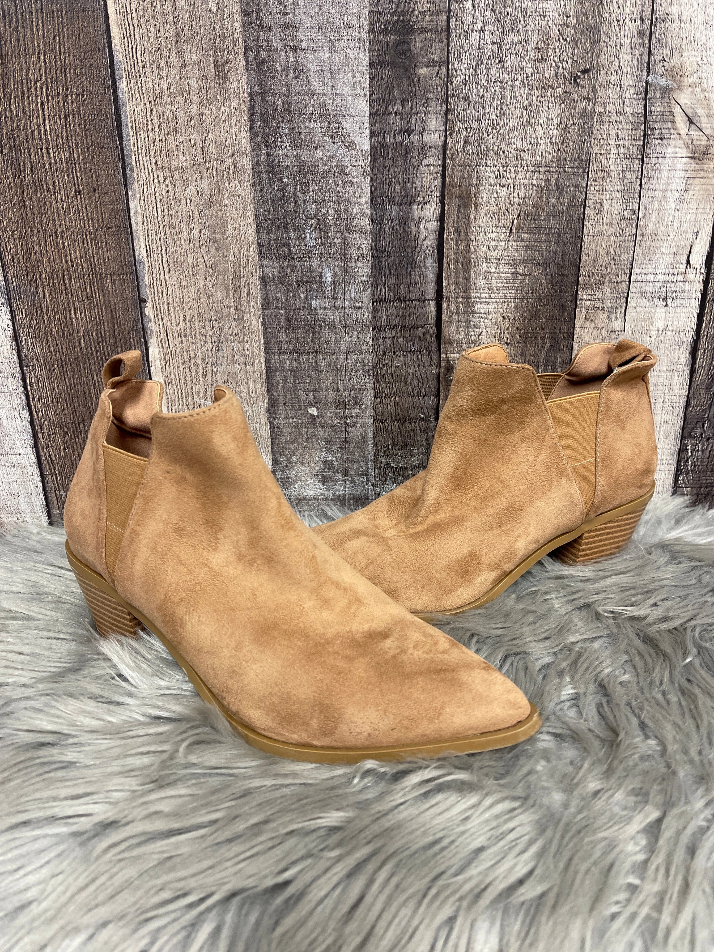 Seamless Comfort Nature Lover Boots Ankle Heels By Cme In Brown, Size: 9