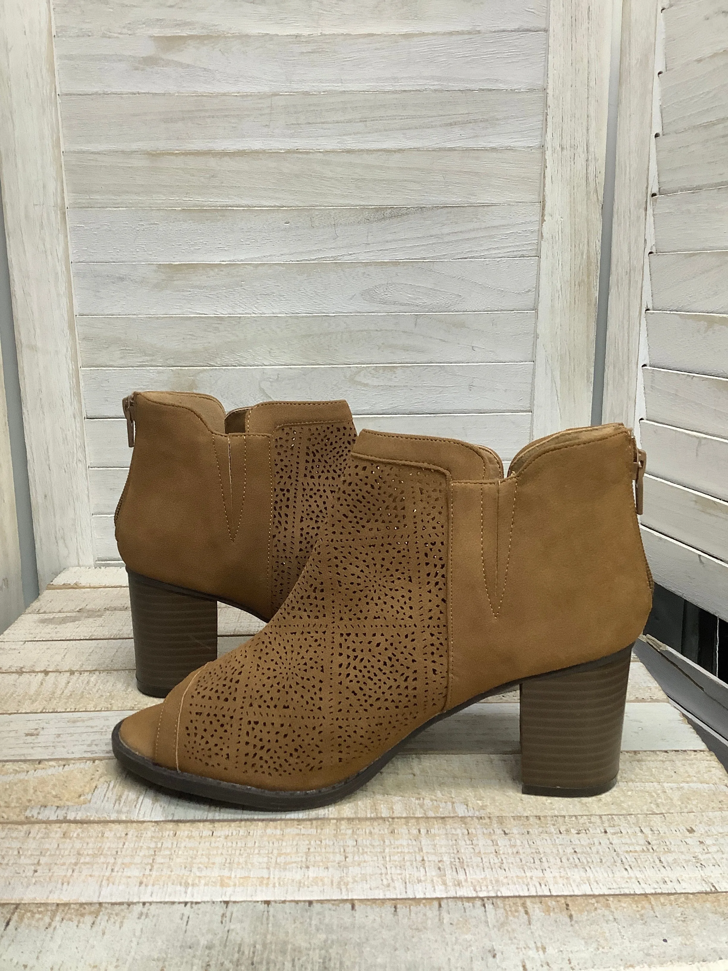 Boots Knee Flats By Cato In Brown, Size: 8 Modern Look