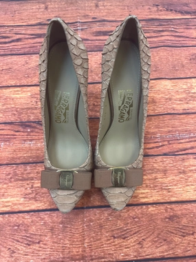 Soft Design Shoes Heels Stiletto By Ferragamo  Size: 8