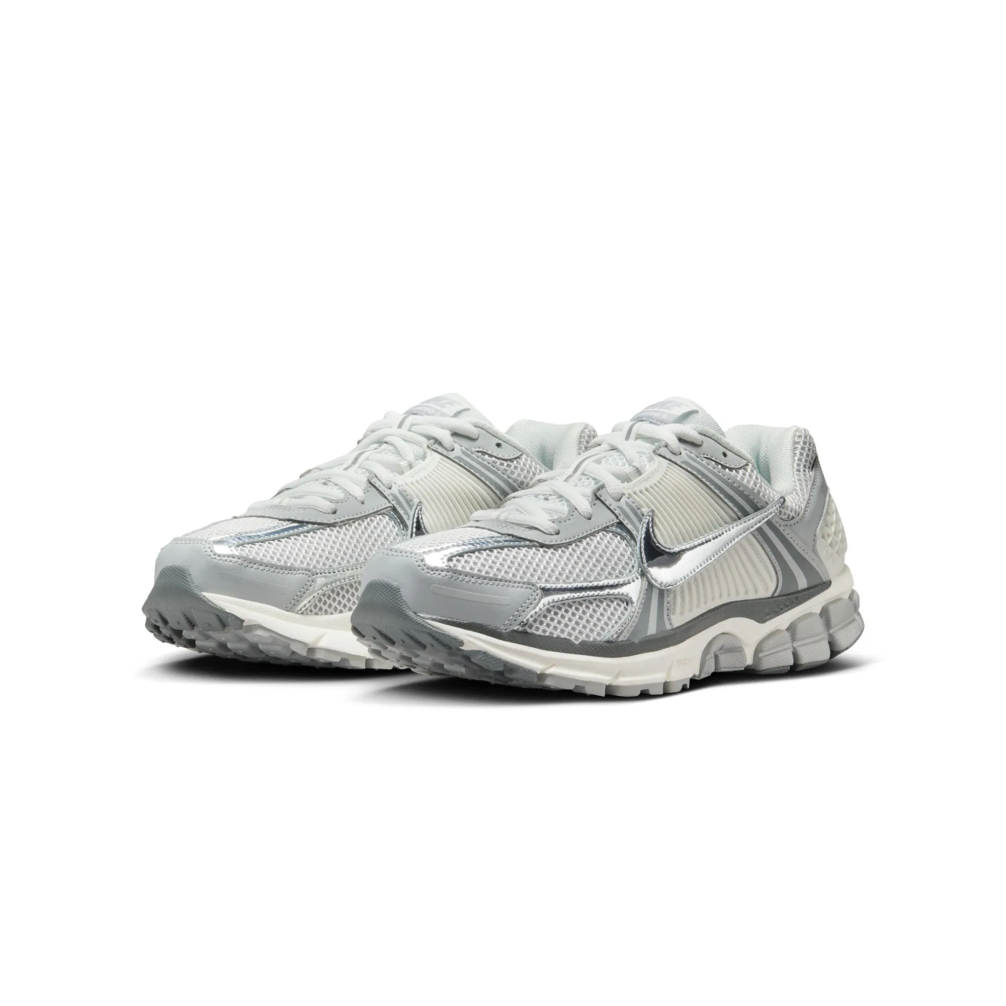 Nike Mens Zoom Vomero 5 Shoes Light - weight sole