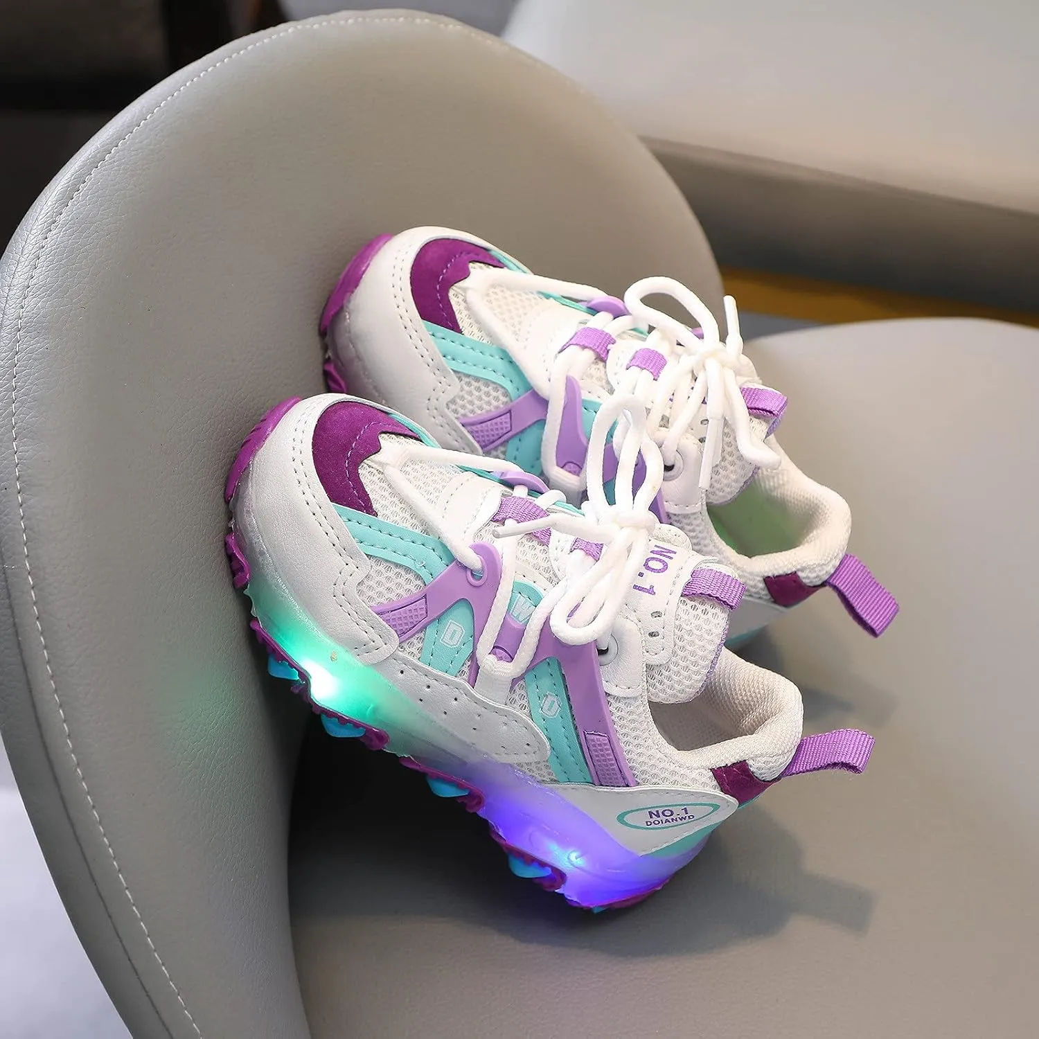 EnJoCho Kids Running Shoes Girls Led Children Luminous Sport Kids Baby Shoes Light Boys Bling Baby Shoes Breathable