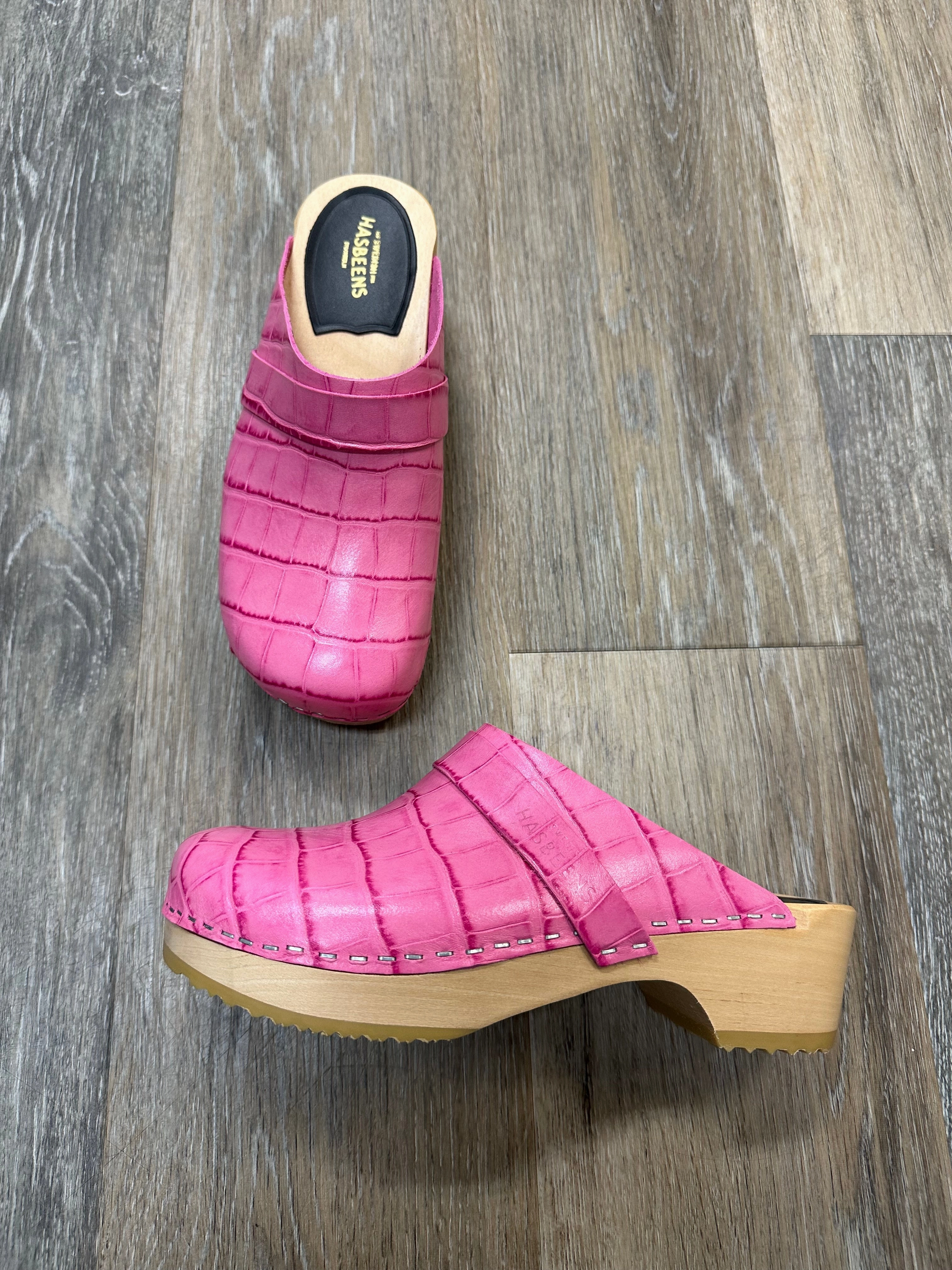 Relaxed Glam Shoes Heels Block By Hasbeens In Pink, Size: 6