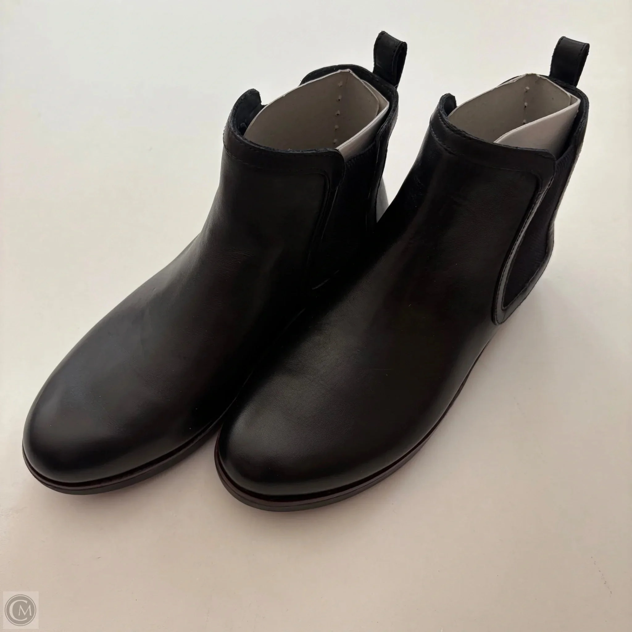 All Weather Windy Weather Off Duty Boots Ankle Flats By Fitflop In Black, Size: 8