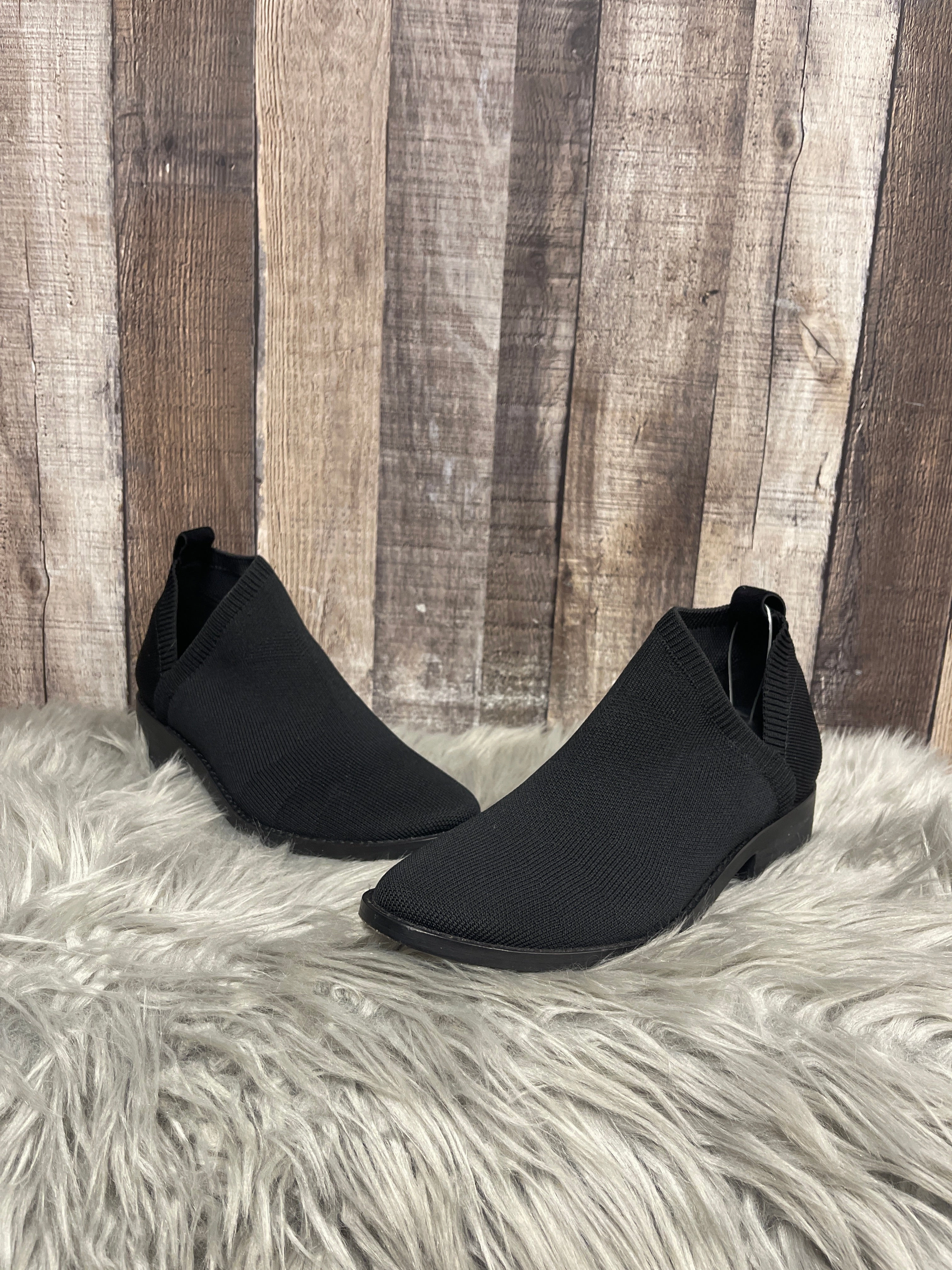 Flexible Frame Rough Terrain Boots Ankle Heels By Eileen Fisher  Size: 7.5