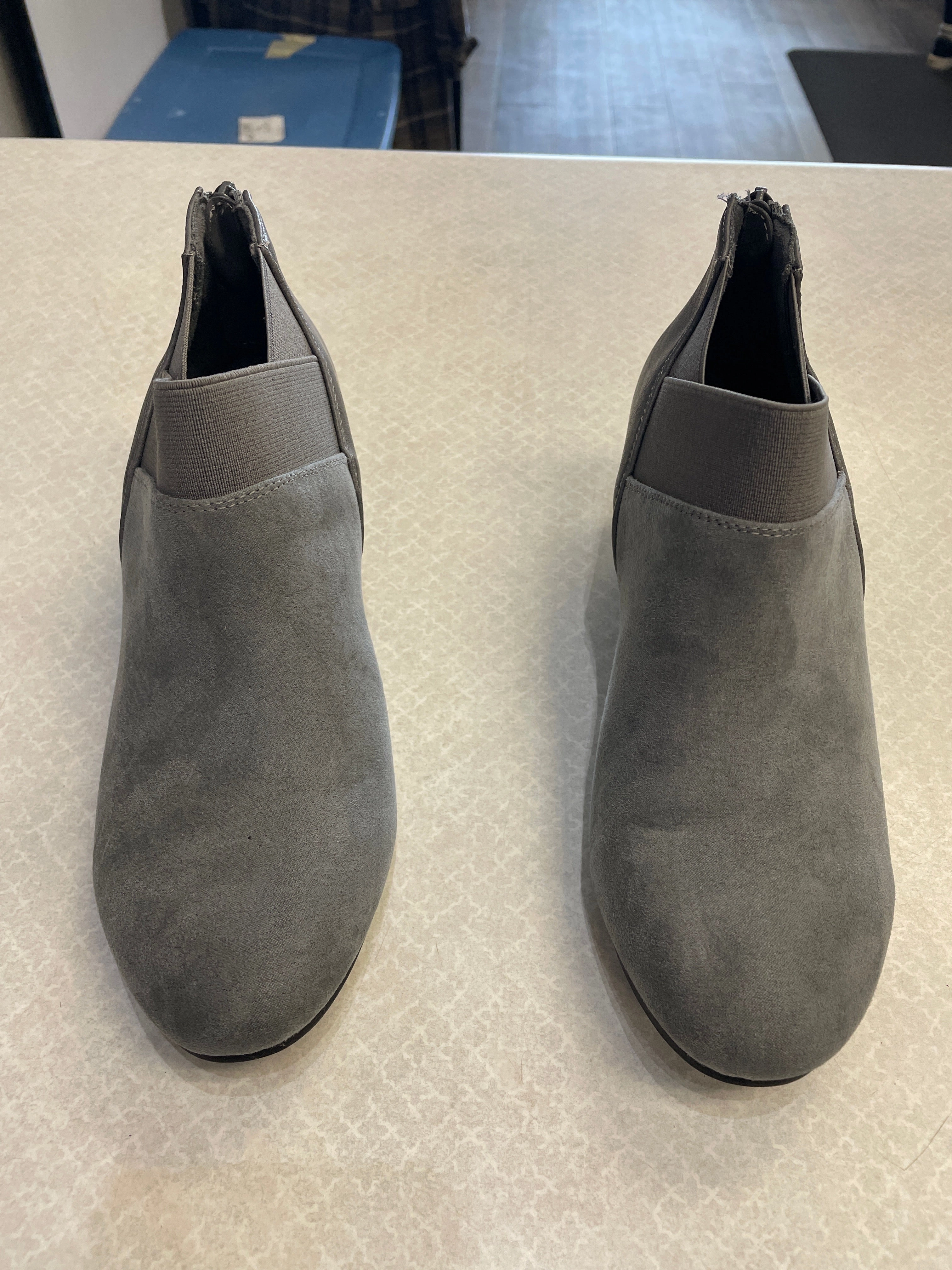 Clean Lines Dad Mode Boots Ankle Heels By Croft And Barrow In Grey, Size: 7
