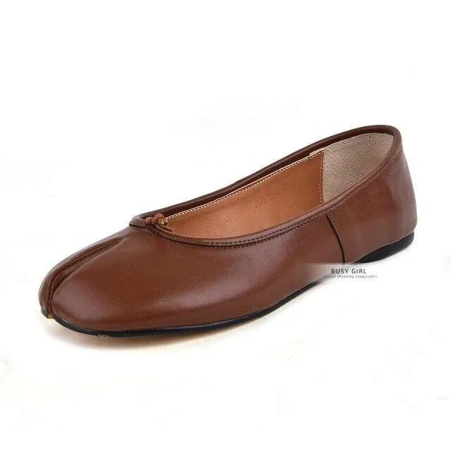 female shoes,Women's loafer, pig's trotters shoes scoop shoes  white brown black shallow shoes split toe women shoes