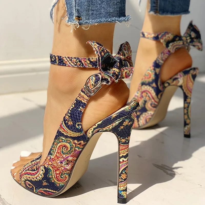 Fish Mouth Bow Not Cross-tied Heels