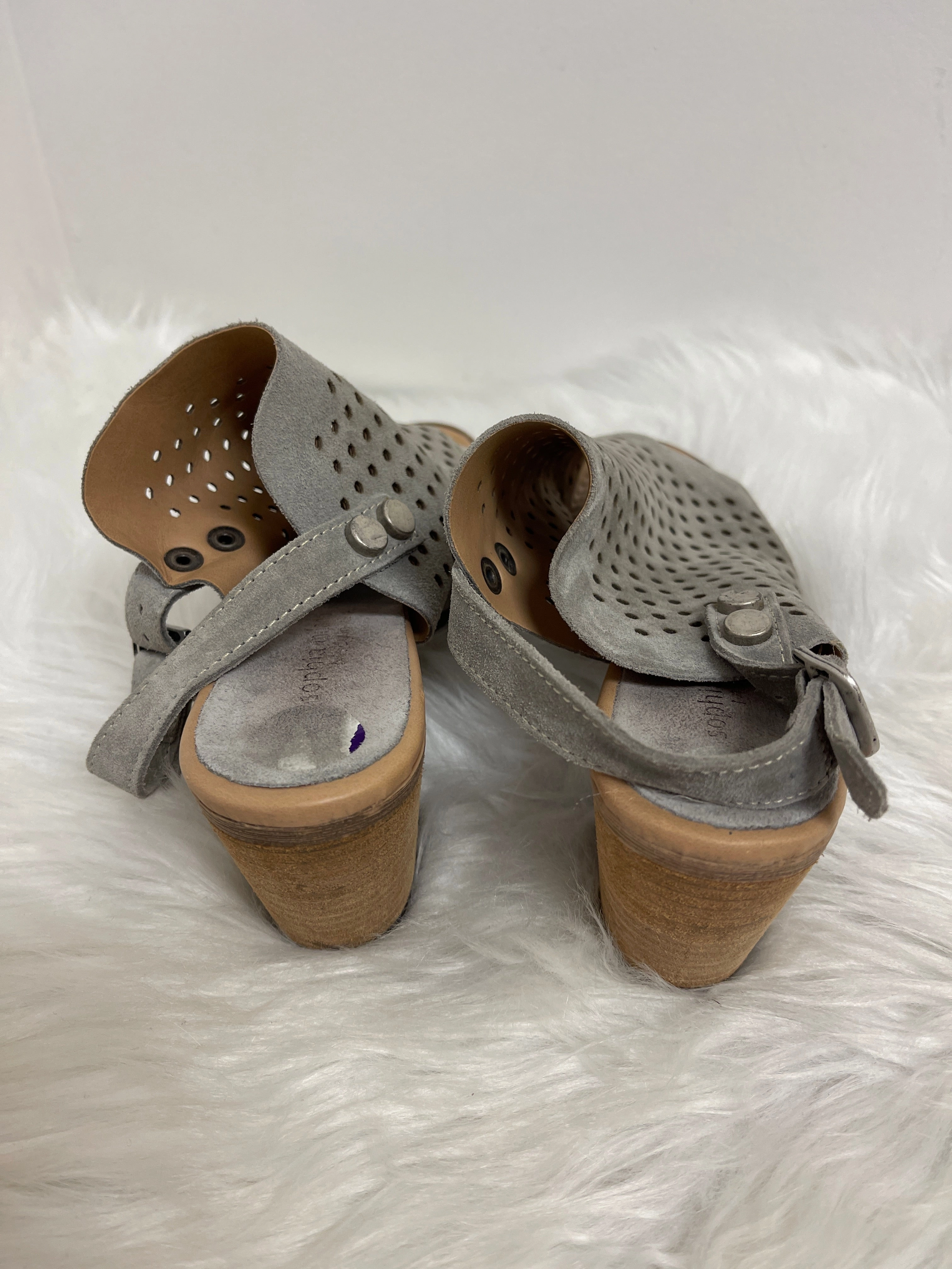 Grey Boots Ankle Heels Sophie Max, Size 8 Moisture Management System Anti Static Lining