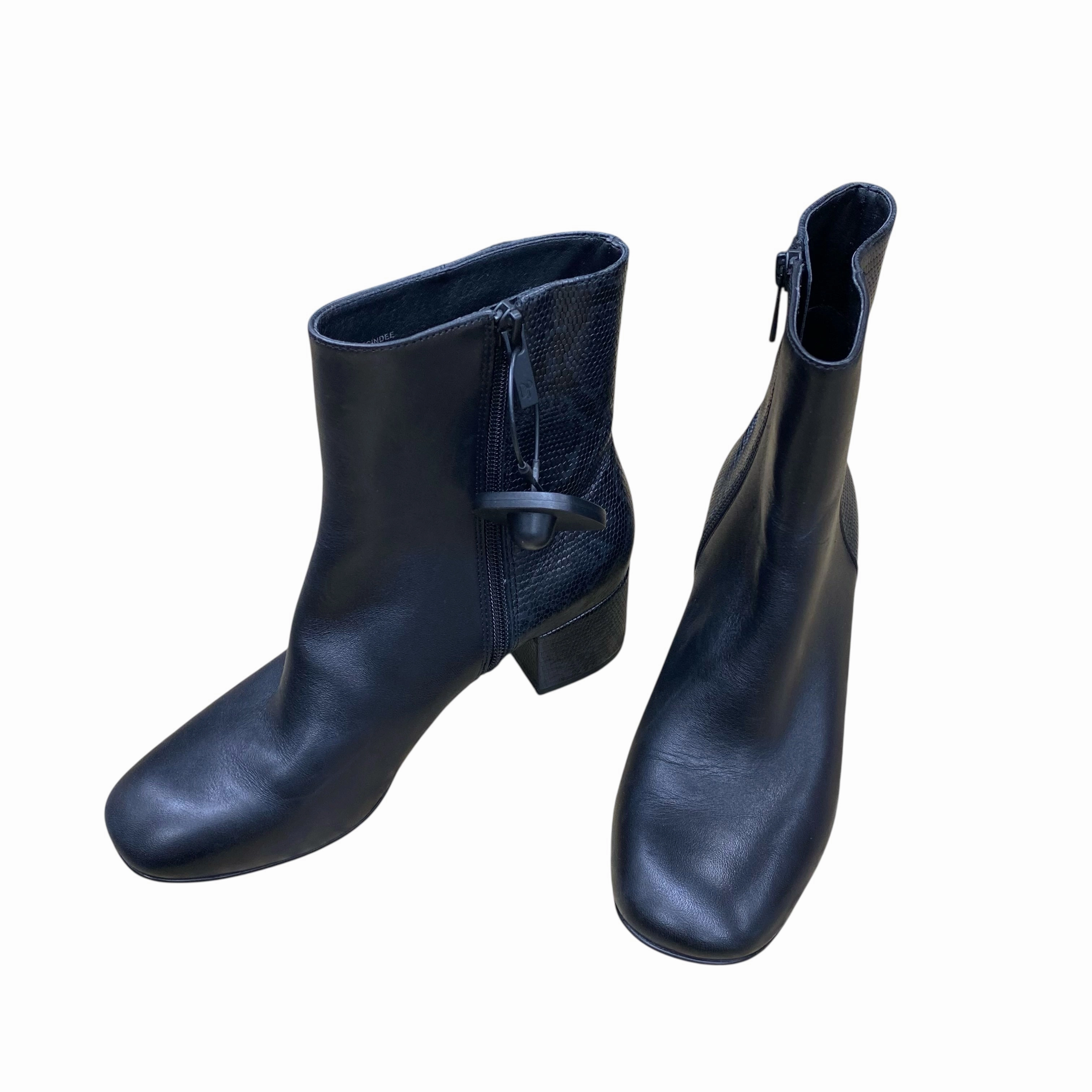 Boots Ankle Heels By Donald Pliner In Black, Size:6 Padded Interior Rainy Day Commuter Protective Build