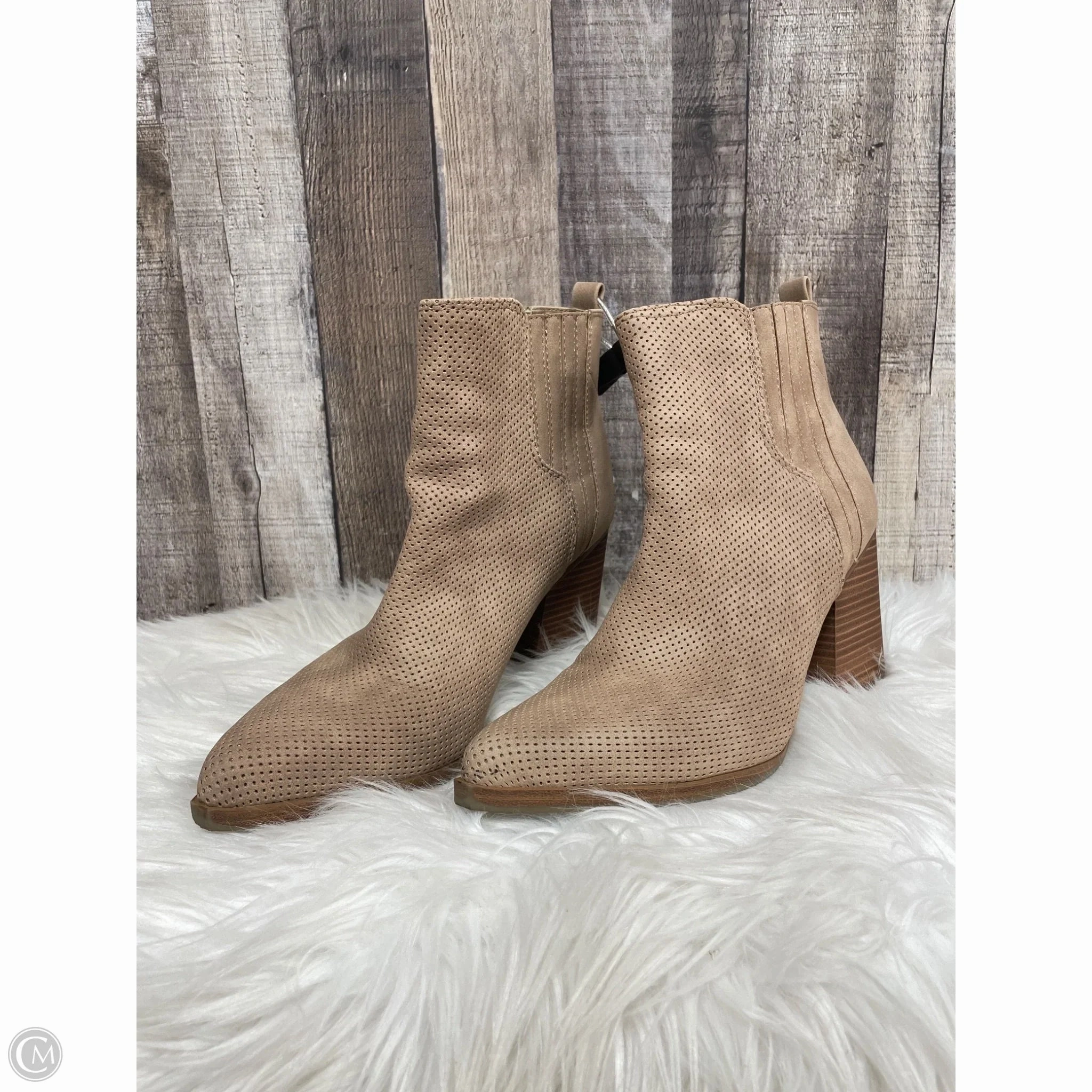 Boots Ankle Heels By Indigo In Tan, Size: 9.5 Outdoor Essential Soft Power
