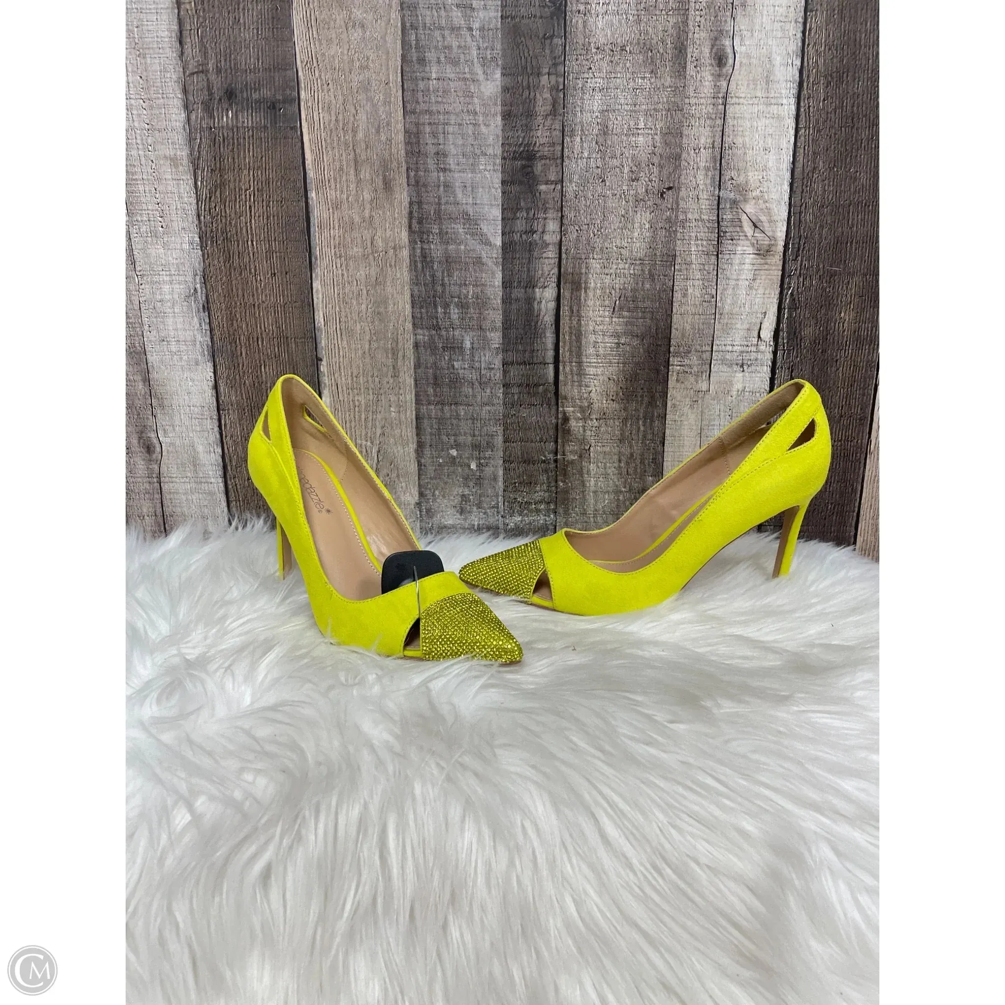 Shoes Heels Stiletto By Shoedazzle In Yellow, Size: 8.5 Low Top