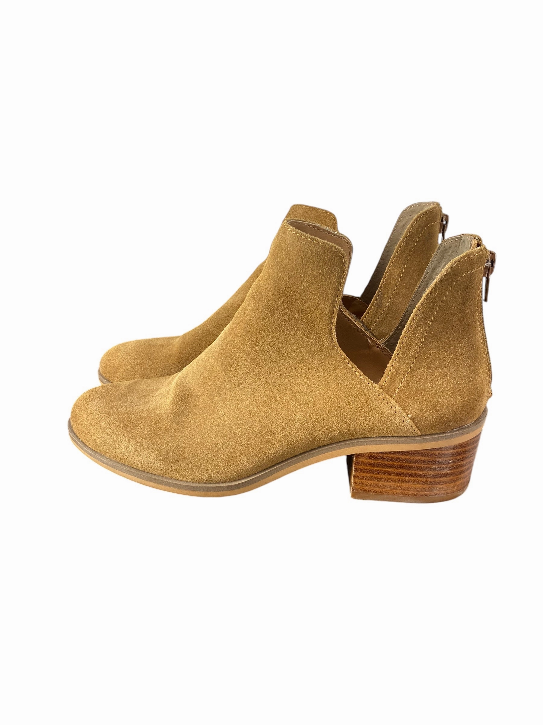 Breathable Morning Walk Boots Ankle Heels By Steve Madden In Bronze, Size: 8
