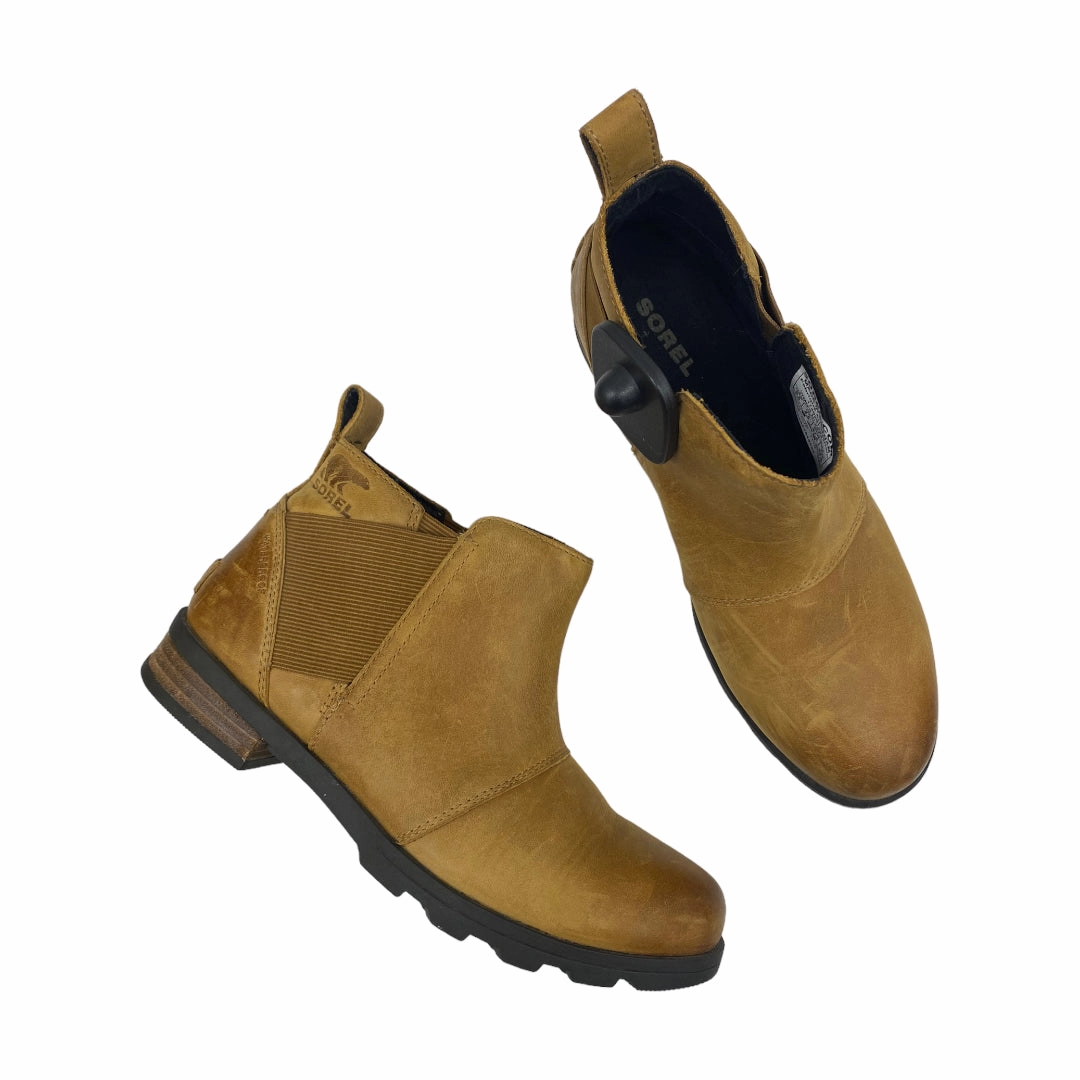 Cushioned Footbed Insulated Mountain Climber Boots Ankle Flats Designer By Sorel  Size: 6.5