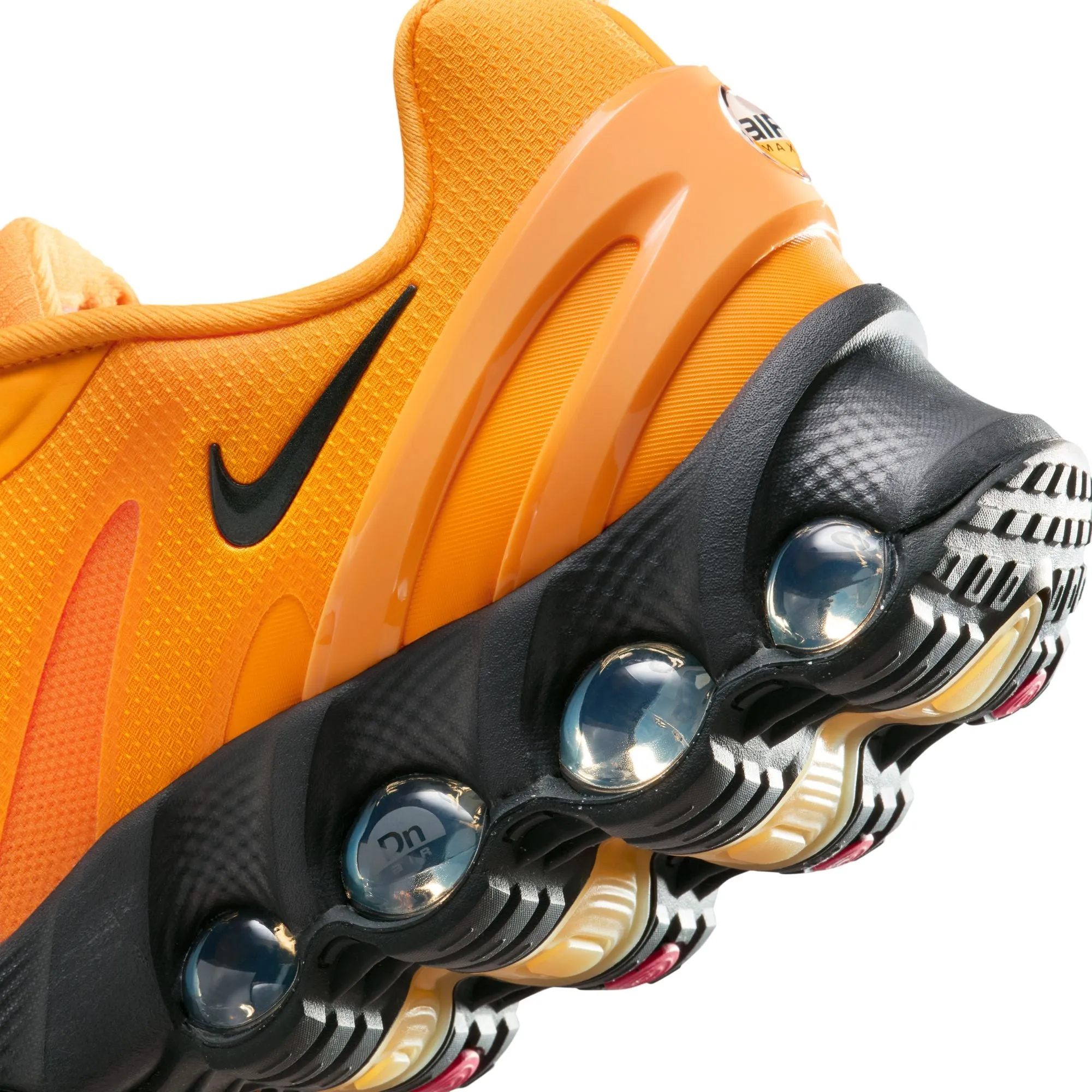 Nike Mens Air Max DN8 Shoes marathoning running gear