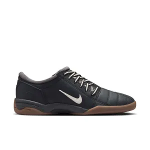 NIKE TOTAL 90 Stacked Heel