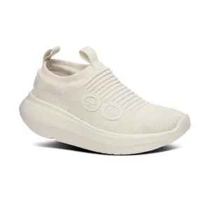 Women's OOmy Zen Chalk monochromatic style treadmill use