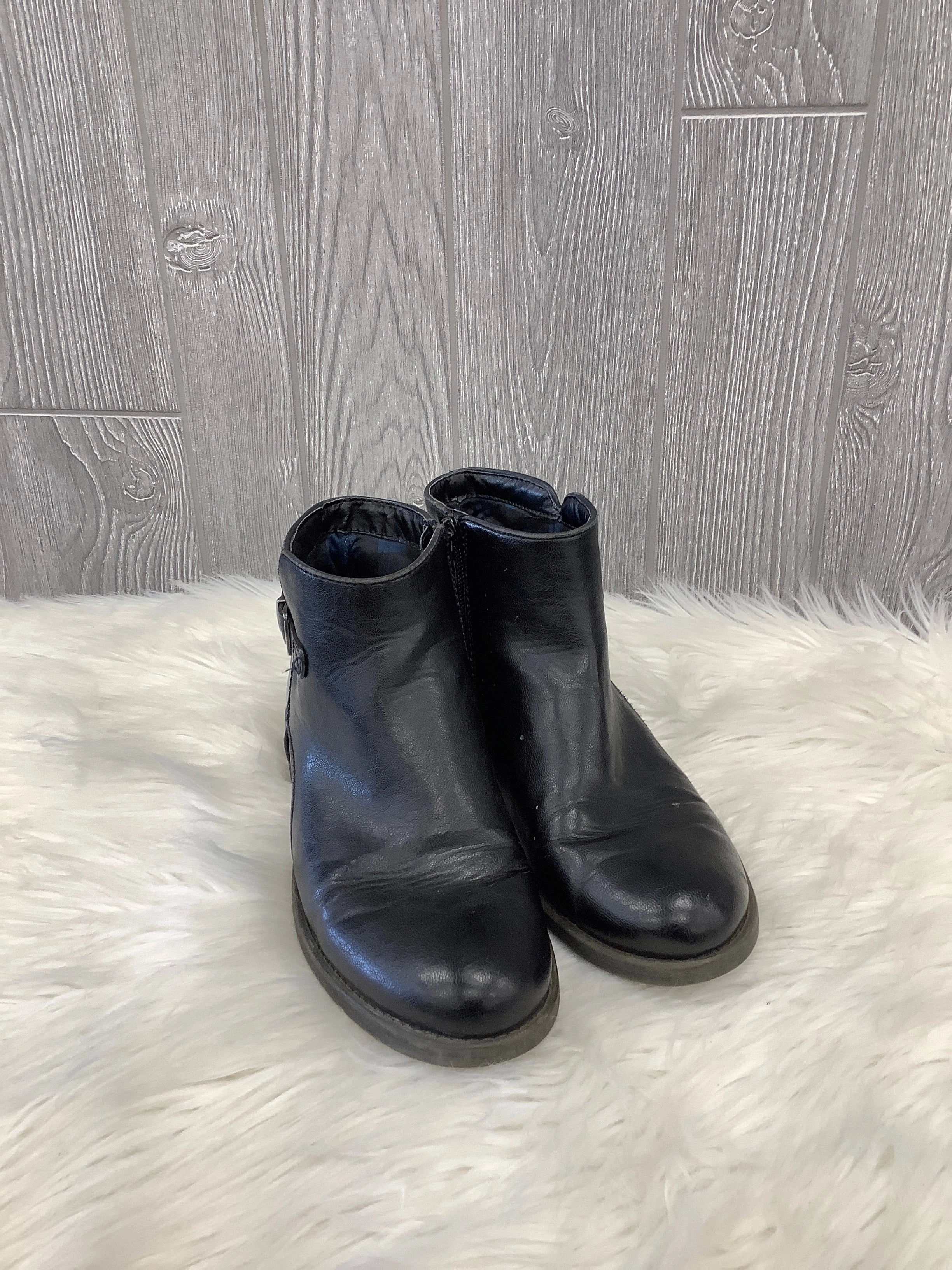 subtle style Protective Finish Windy Weather Boots Ankle Flats By Bare Traps In Black, Size: 7.5