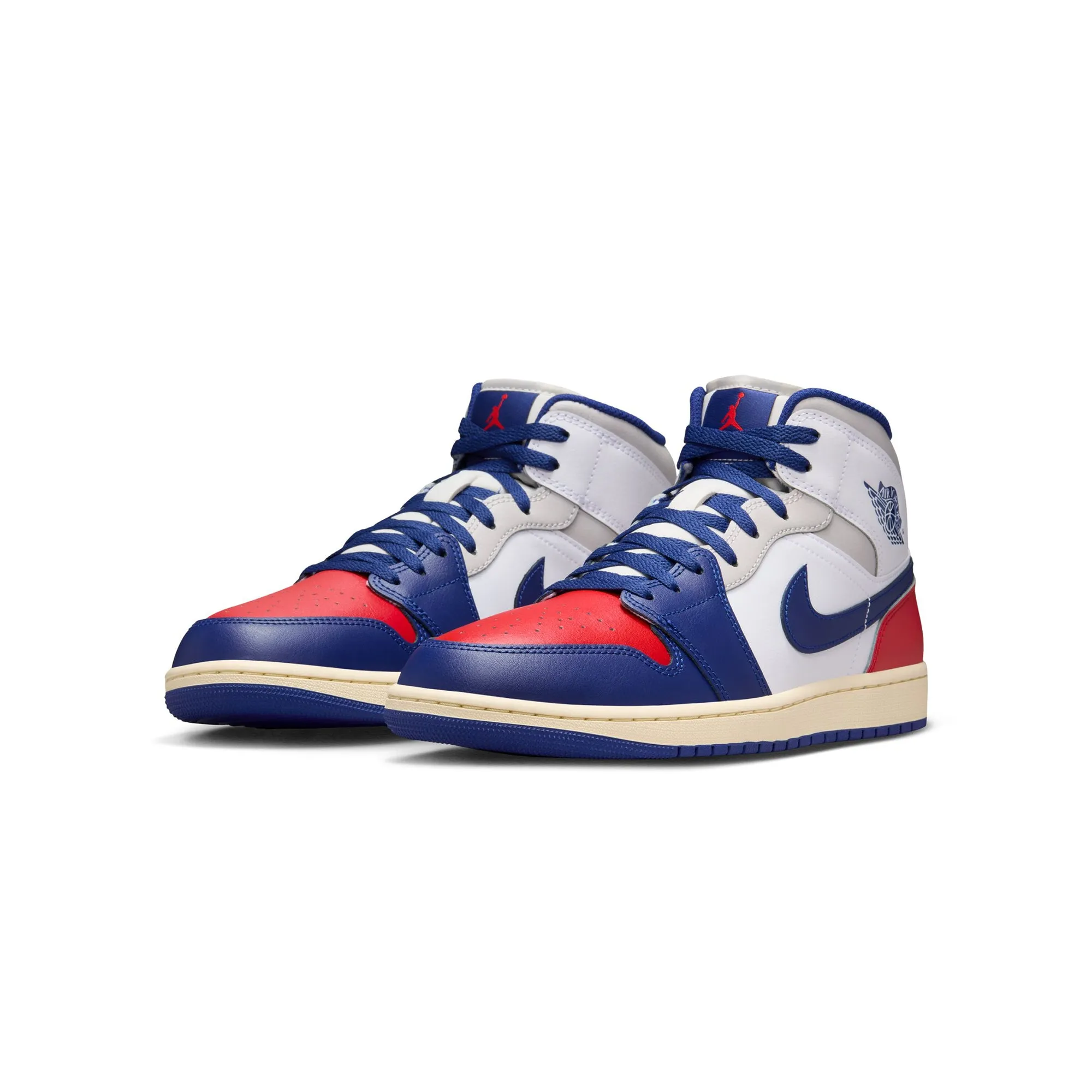 competitive - level shoes running in a bluff area shoes Air Jordan 1 Mens Mid Shoes