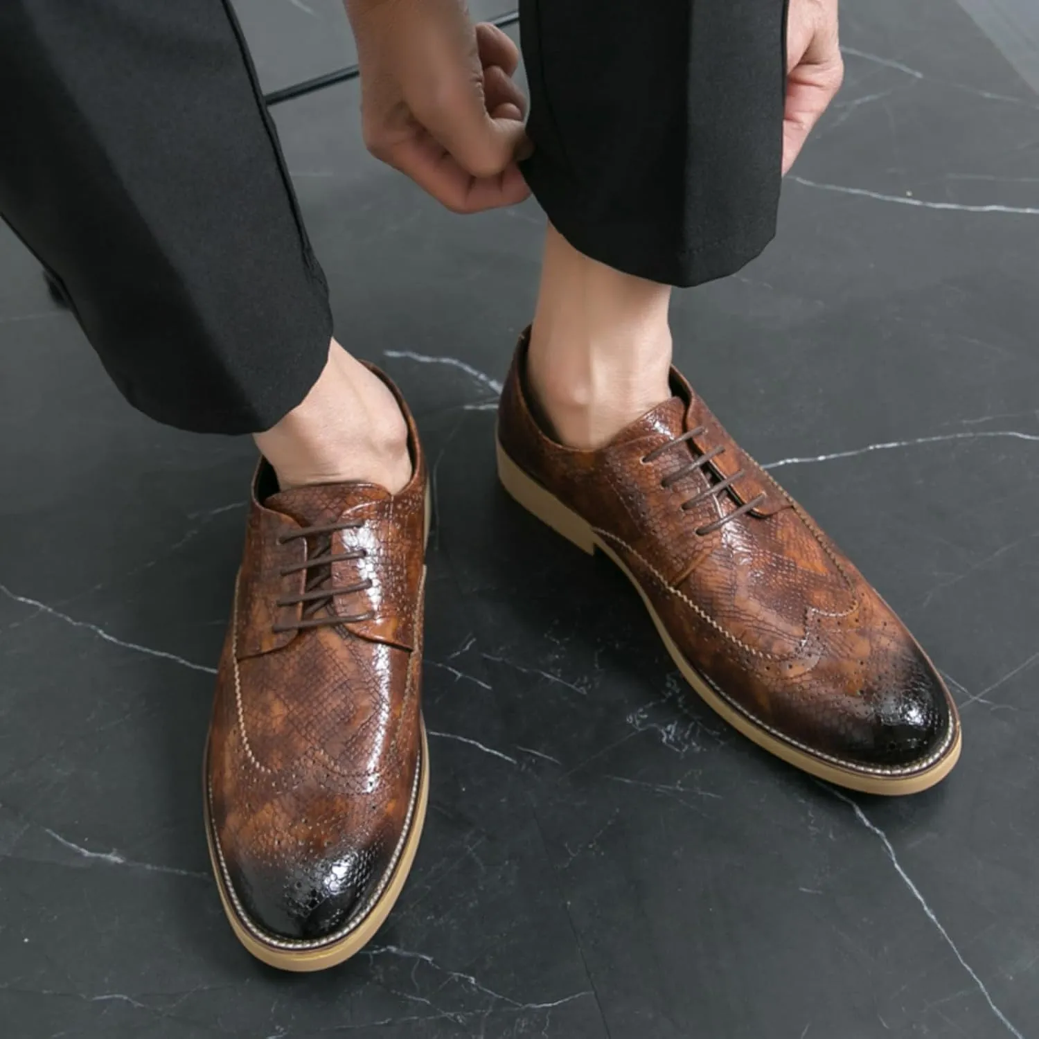 Men's Casual Oxfords Plain Toe Business Formal Dress Shoes
