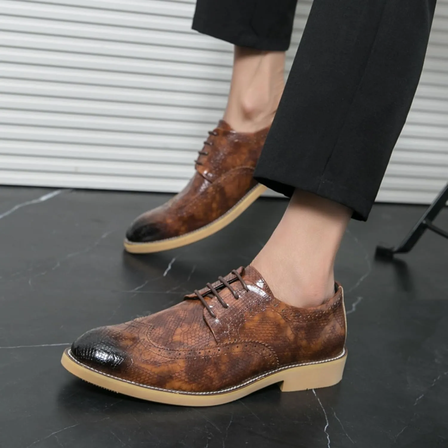 Men's Casual Oxfords Plain Toe Business Formal Dress Shoes