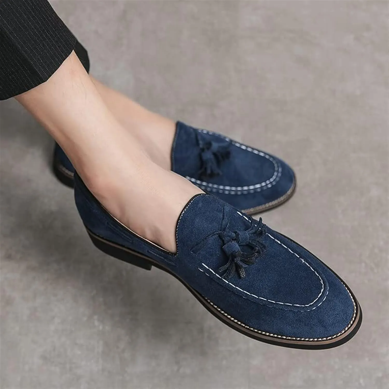 Men's Casual Tassel Loafers Slip On Driving Shoes Fashion Lightweight Shoes Hand-Sewn Suede Penny Loafers Shoes Business Dress Shoes for Men
