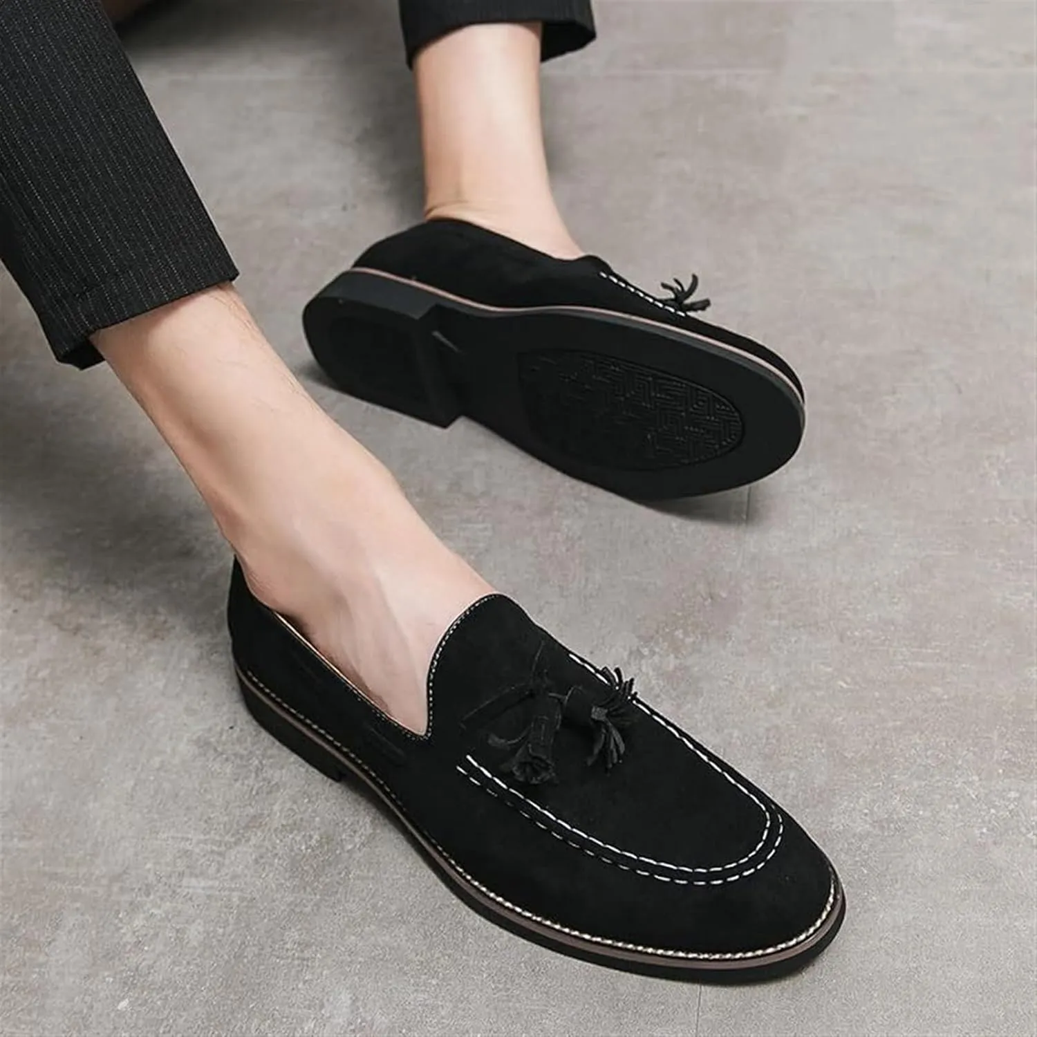 Men's Casual Tassel Loafers Slip On Driving Shoes Fashion Lightweight Shoes Hand-Sewn Suede Penny Loafers Shoes Business Dress Shoes for Men