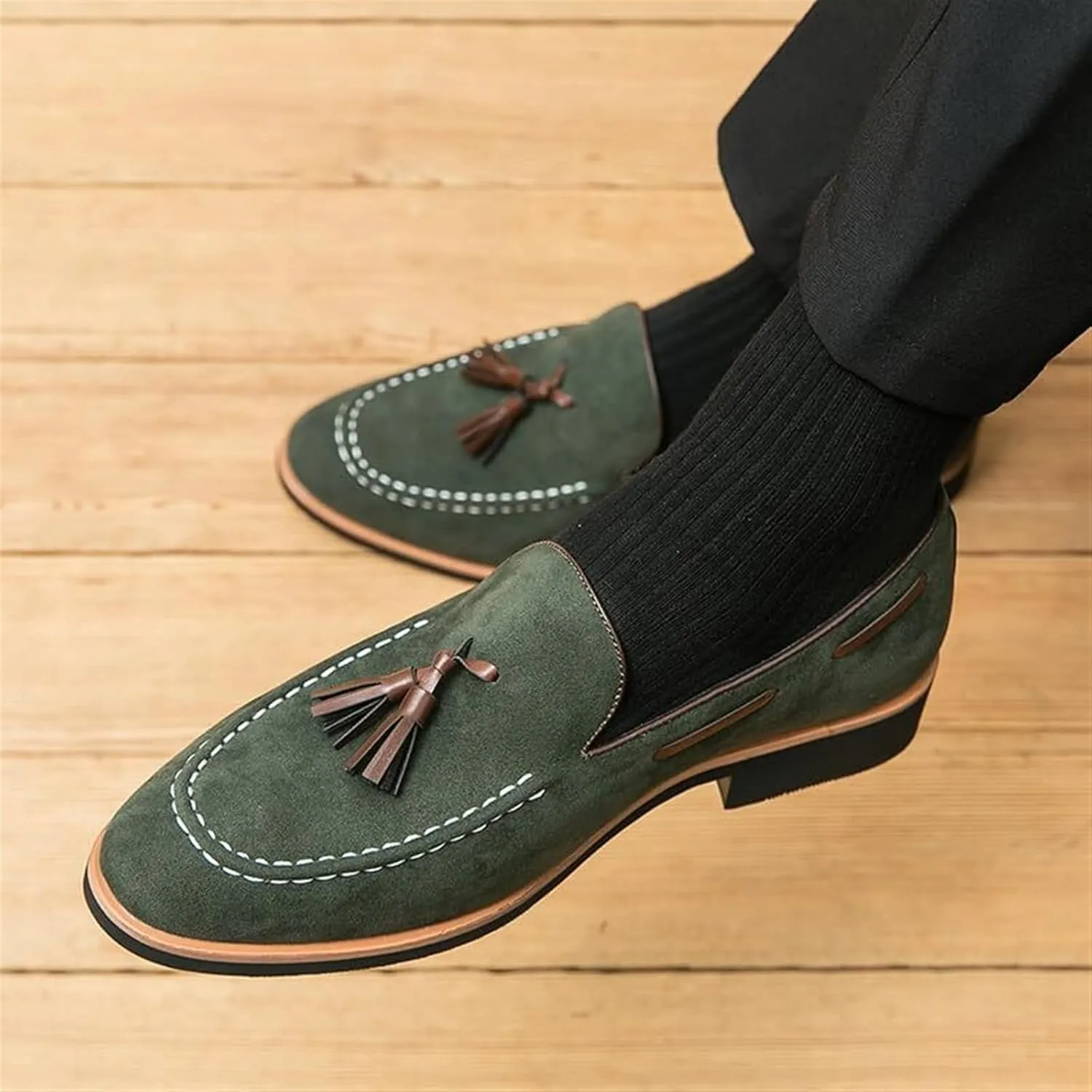 Men's Casual Tassel Loafers Slip On Driving Shoes Fashion Lightweight Shoes Hand-Sewn Suede Penny Loafers Shoes Business Dress Shoes for Prom Office Work
