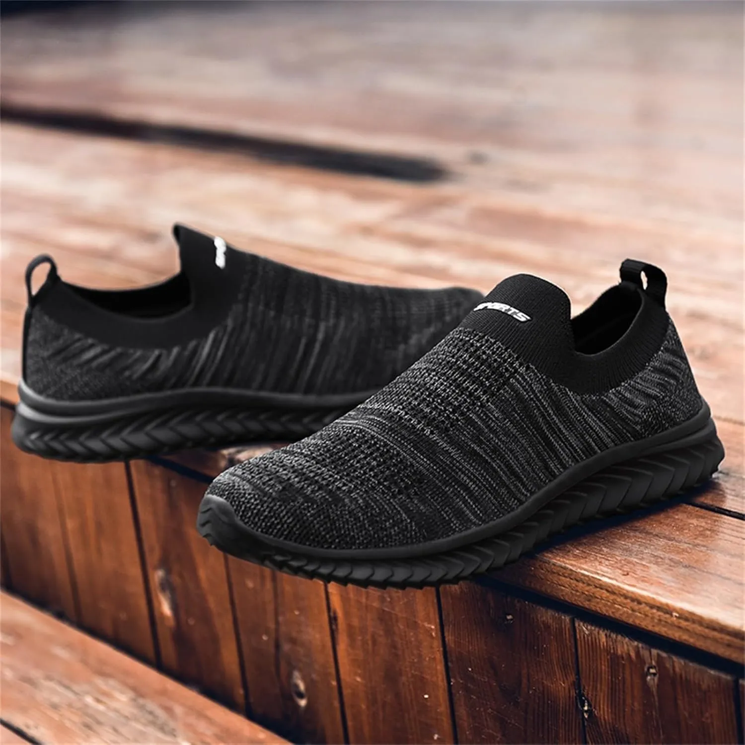 Men's Comfortable Diabetic Shoes Breathable Casual Comfortable Walking Sneaker Convenient Elderly Slip On Shoes