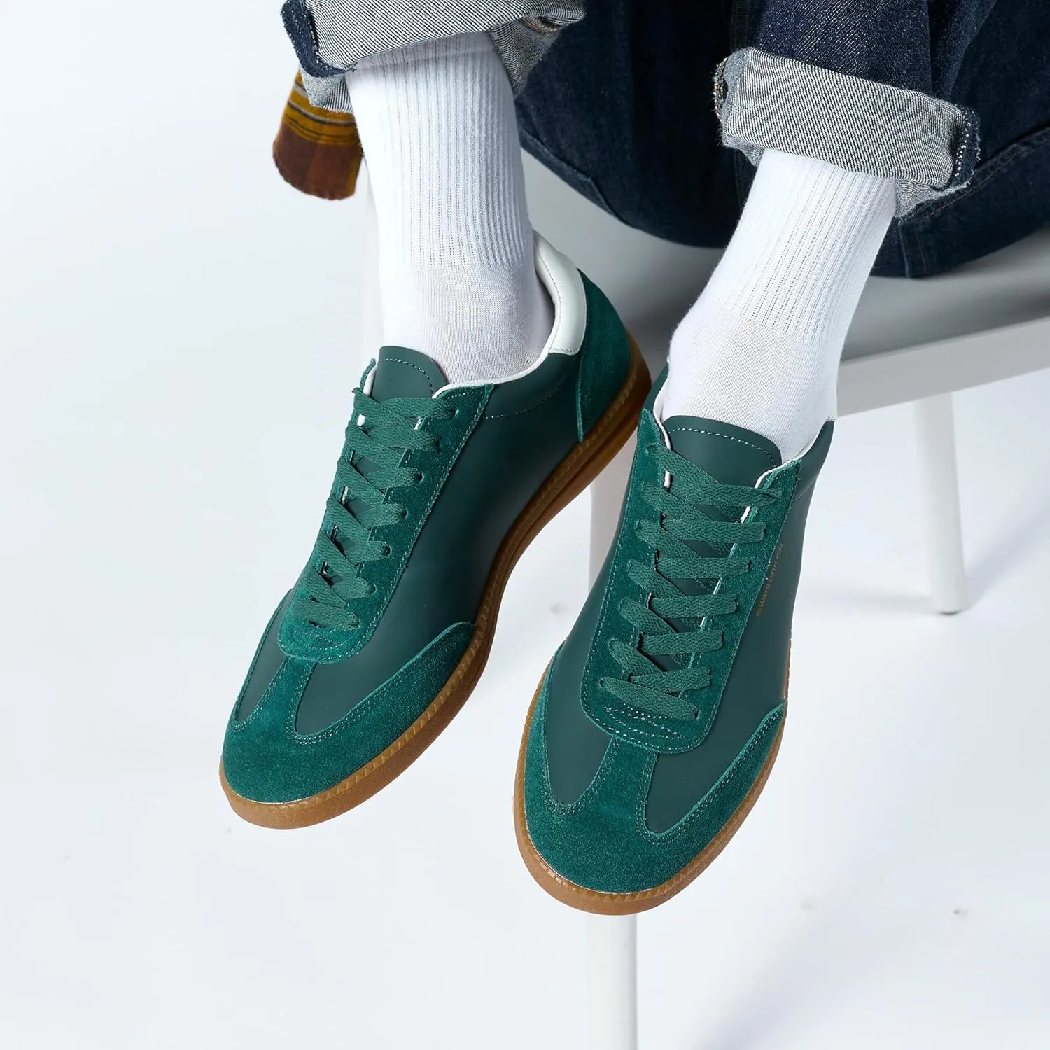 Men's Women's Fashion Sneakers Casual Leather Lace-up Sneakers Non-Slip Comfortable Casual Walking Shoes Breathable Non-Slip Running Tennis Outdoor Shoes