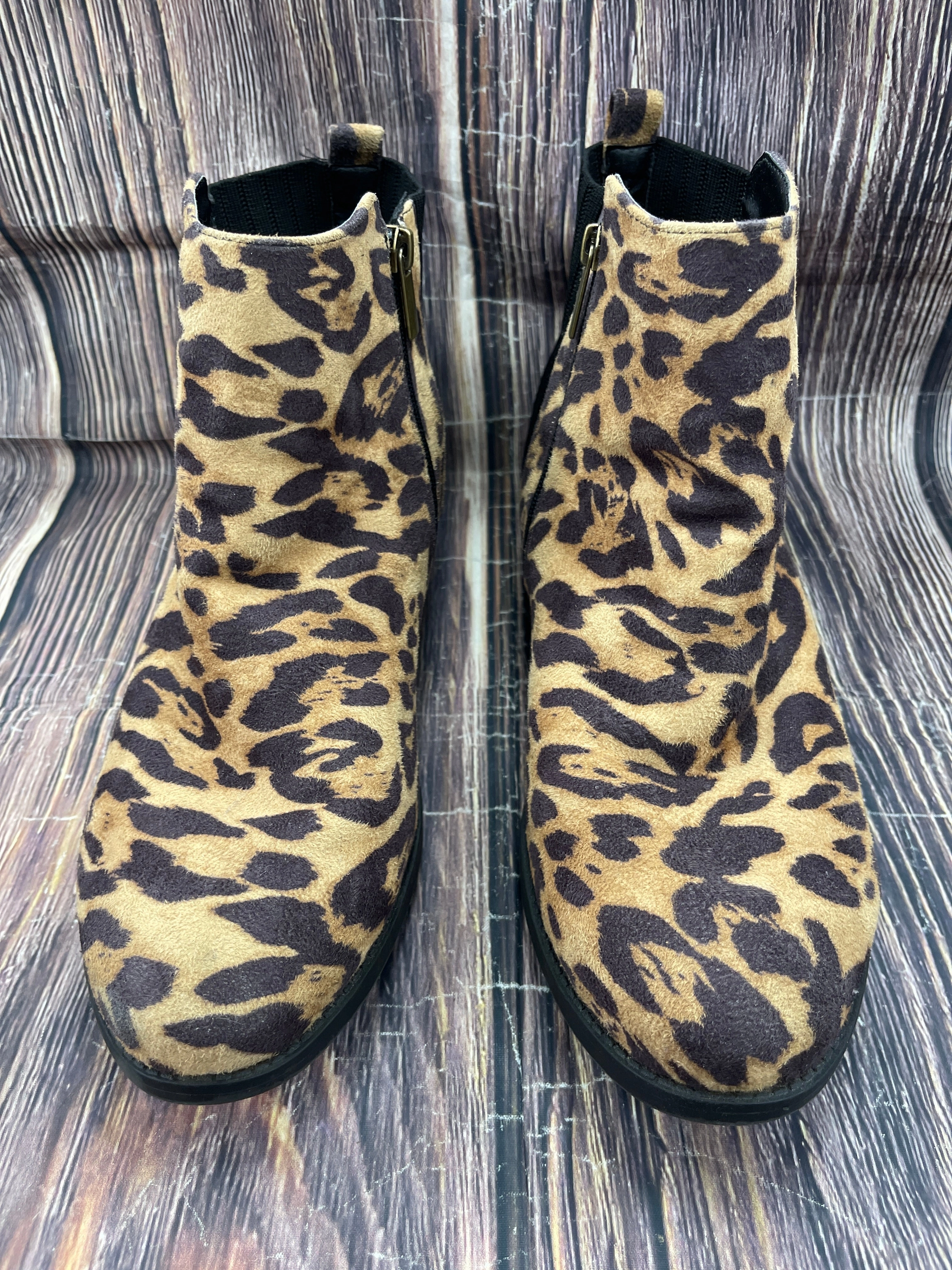 Boots Ankle Flats By Cloudwalkers In Animal Print, Size: 13 Flexible Shank Street Utility